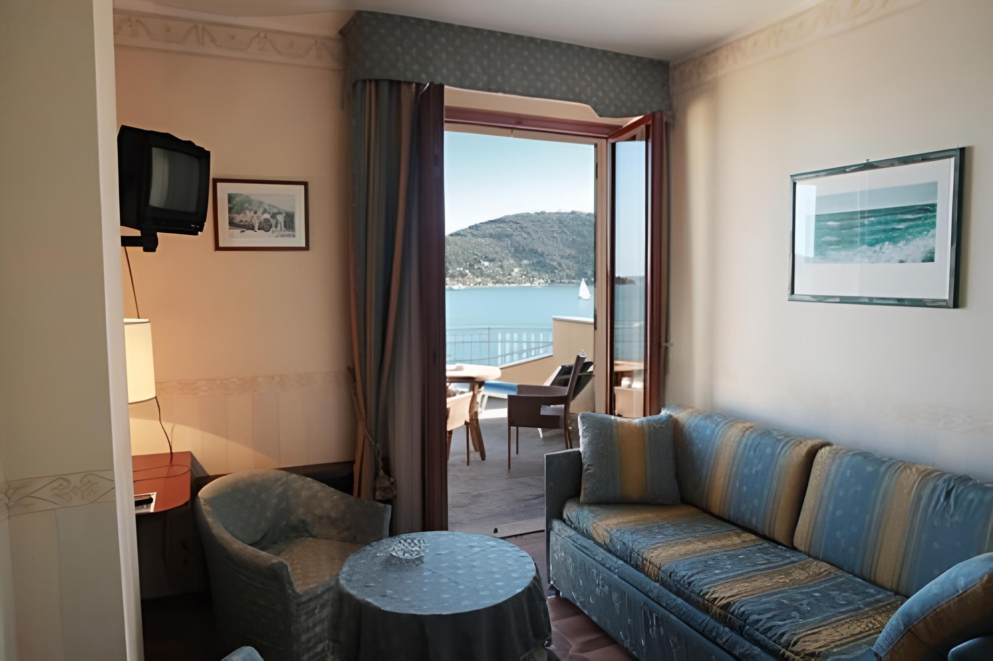 Suite, Sea View photo 2