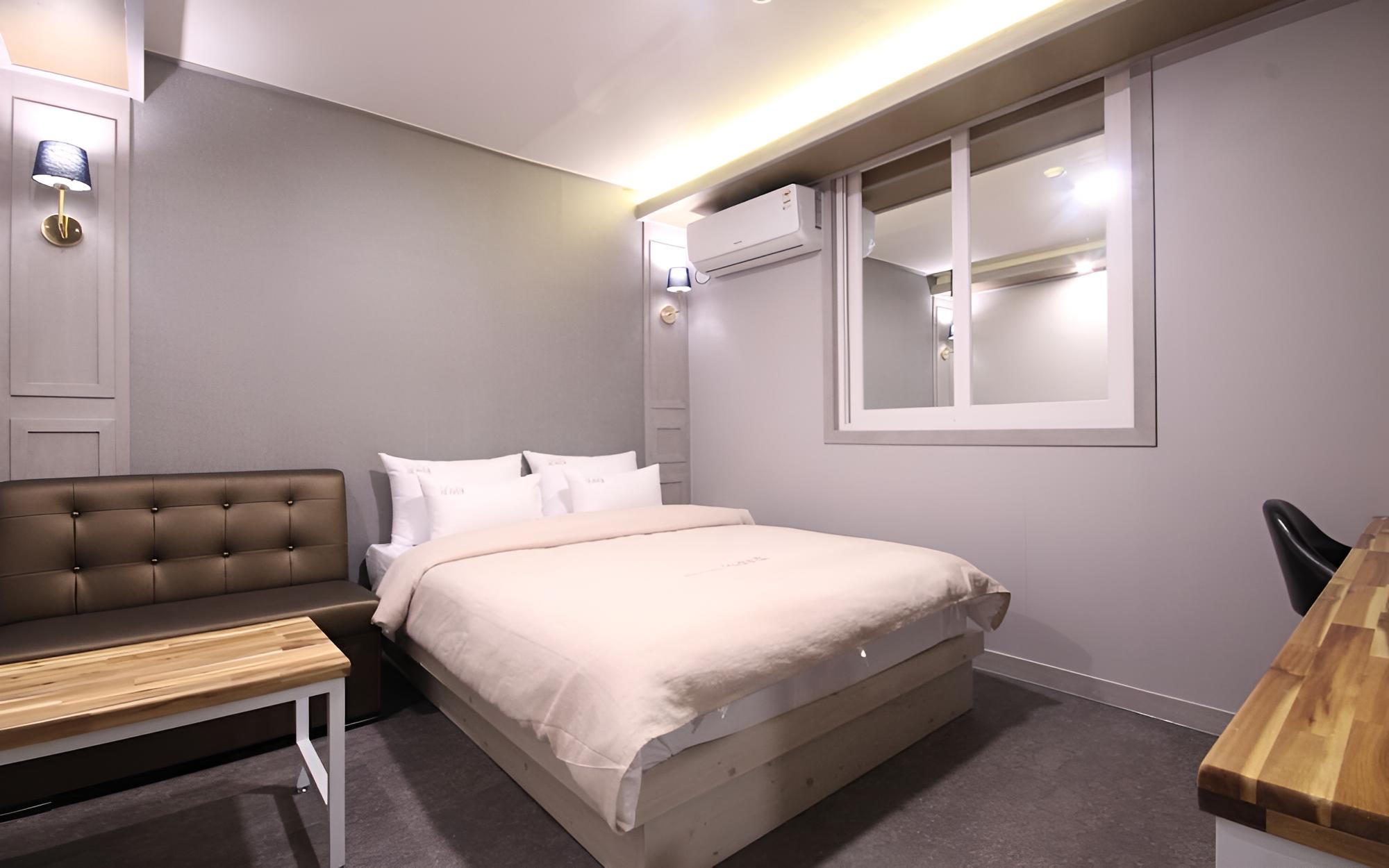 Room (VIP-couple PC (100% disinfection/bath)