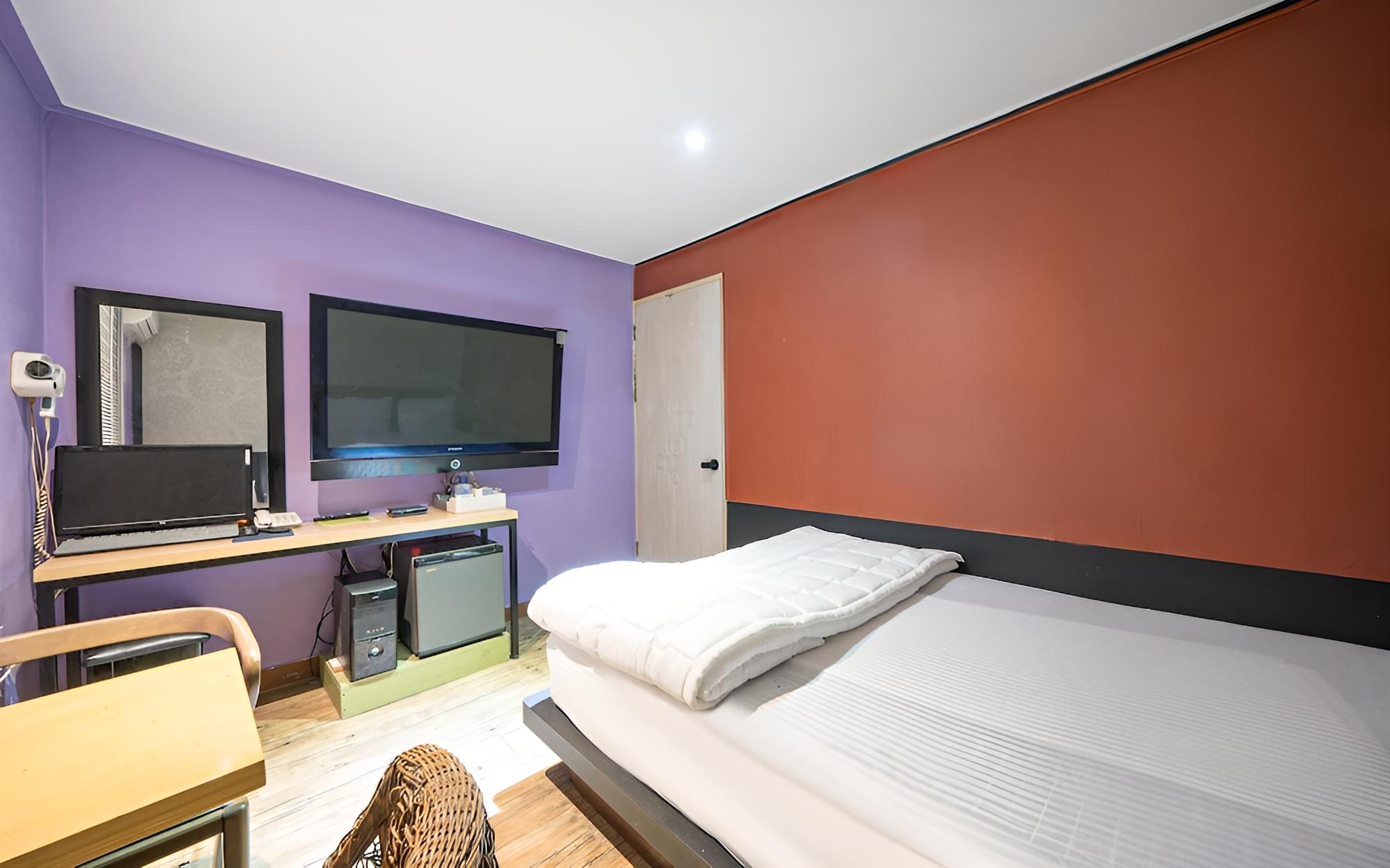 Room (Standard Room)