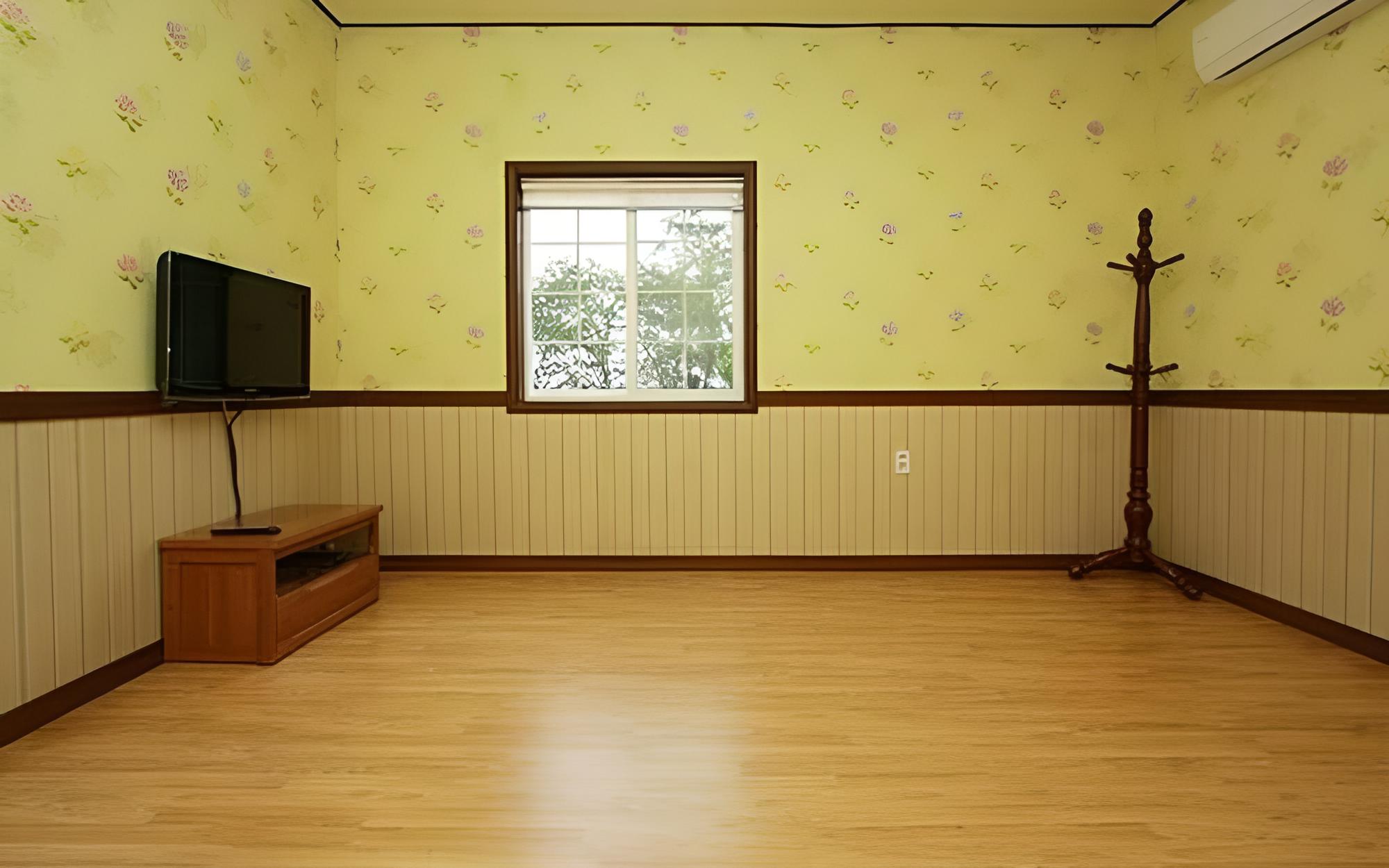 Room (Room 106) - Photo 1