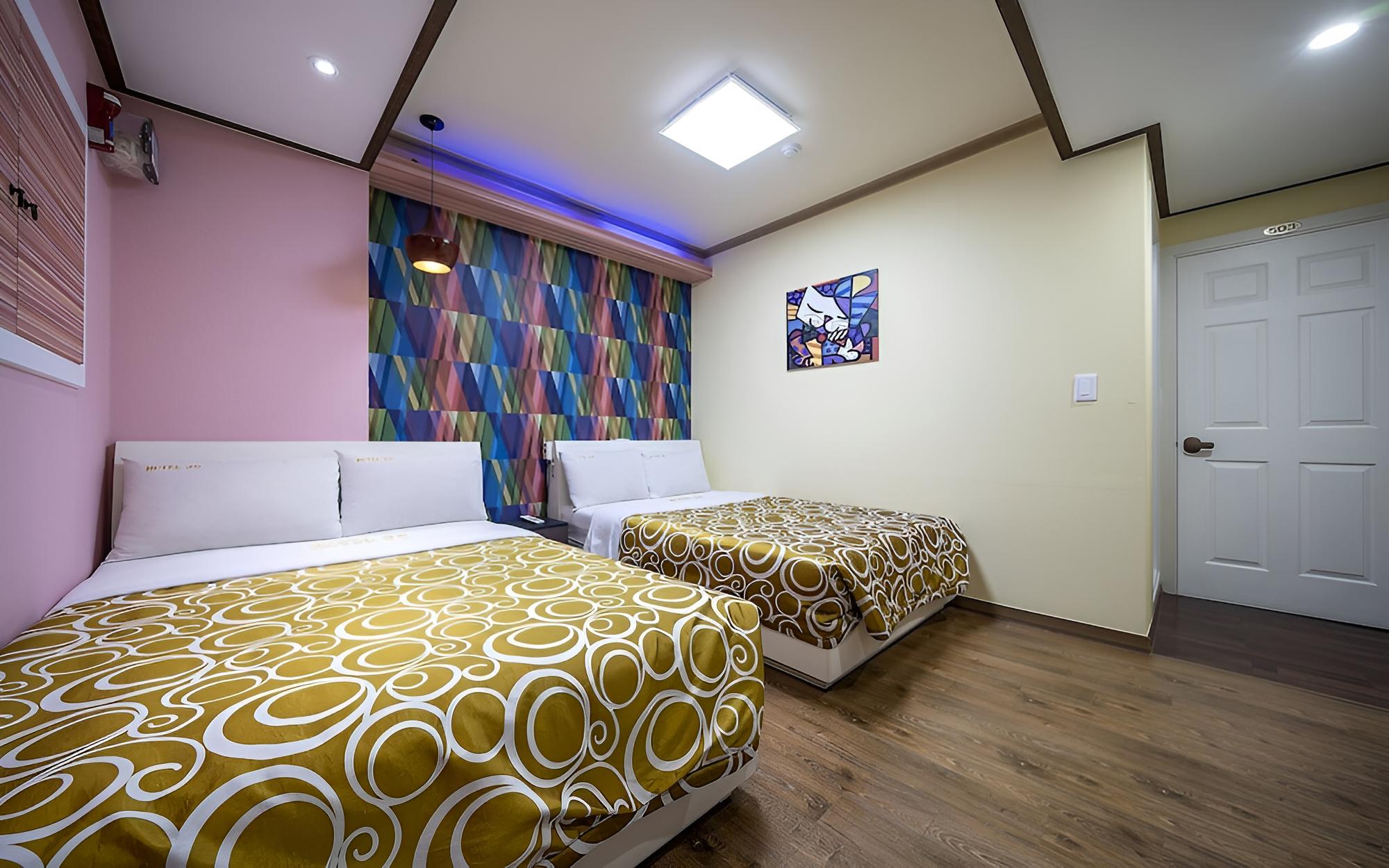 Room (Twin (OTT)) photo 2
