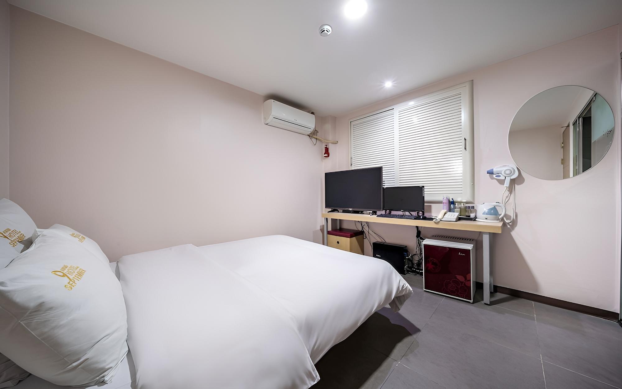 Room (Standard Room A) photo 1