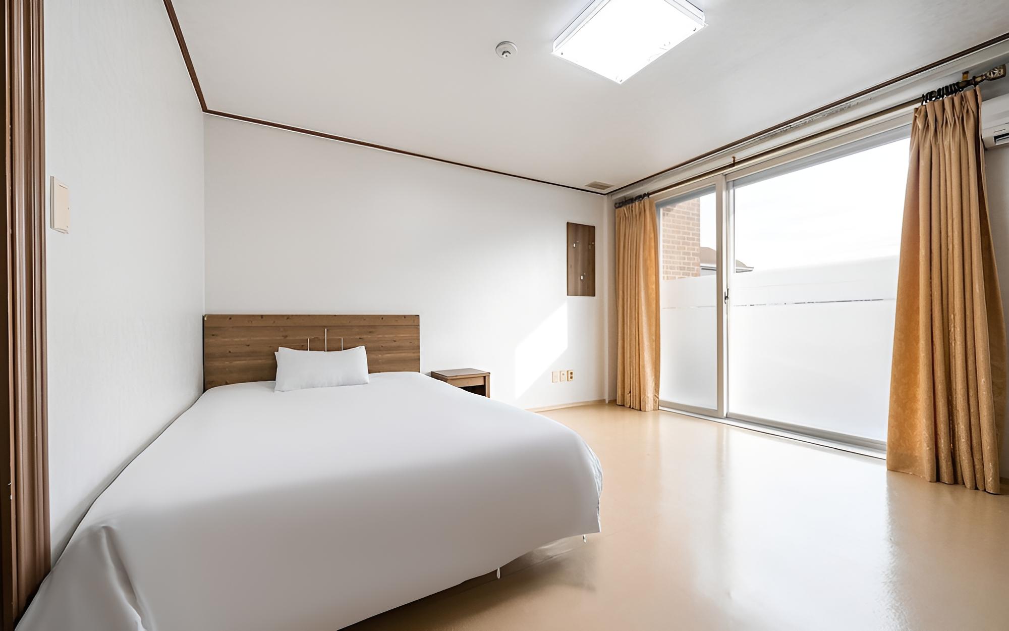 Room (Group room (45 pyeong / 3 bedrooms 2 )