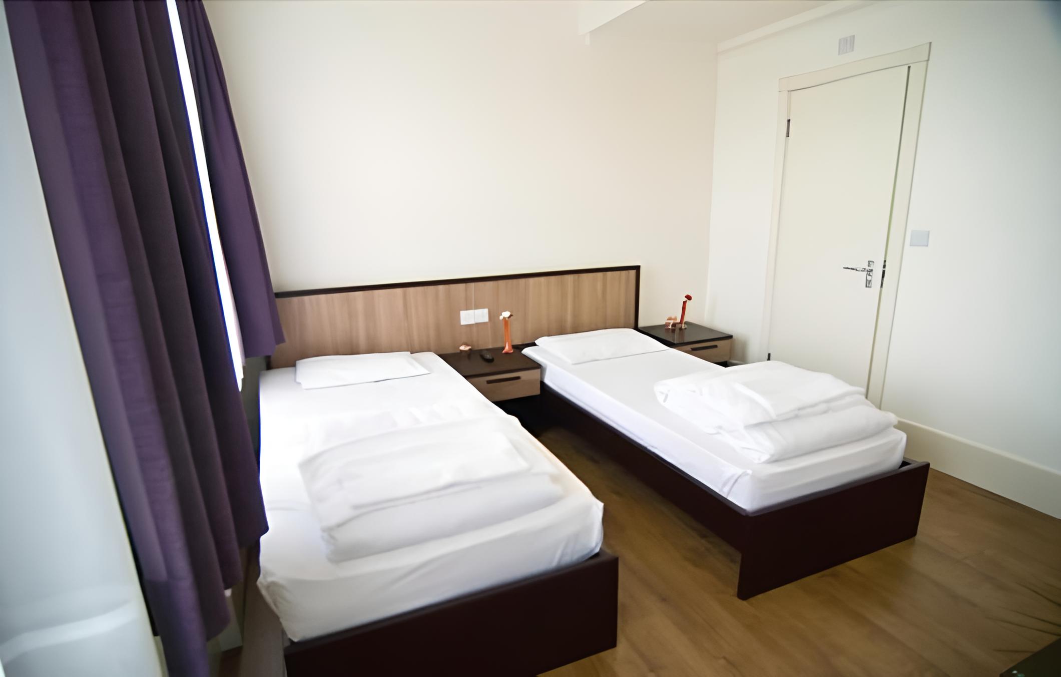 Twin Room, Ensuite