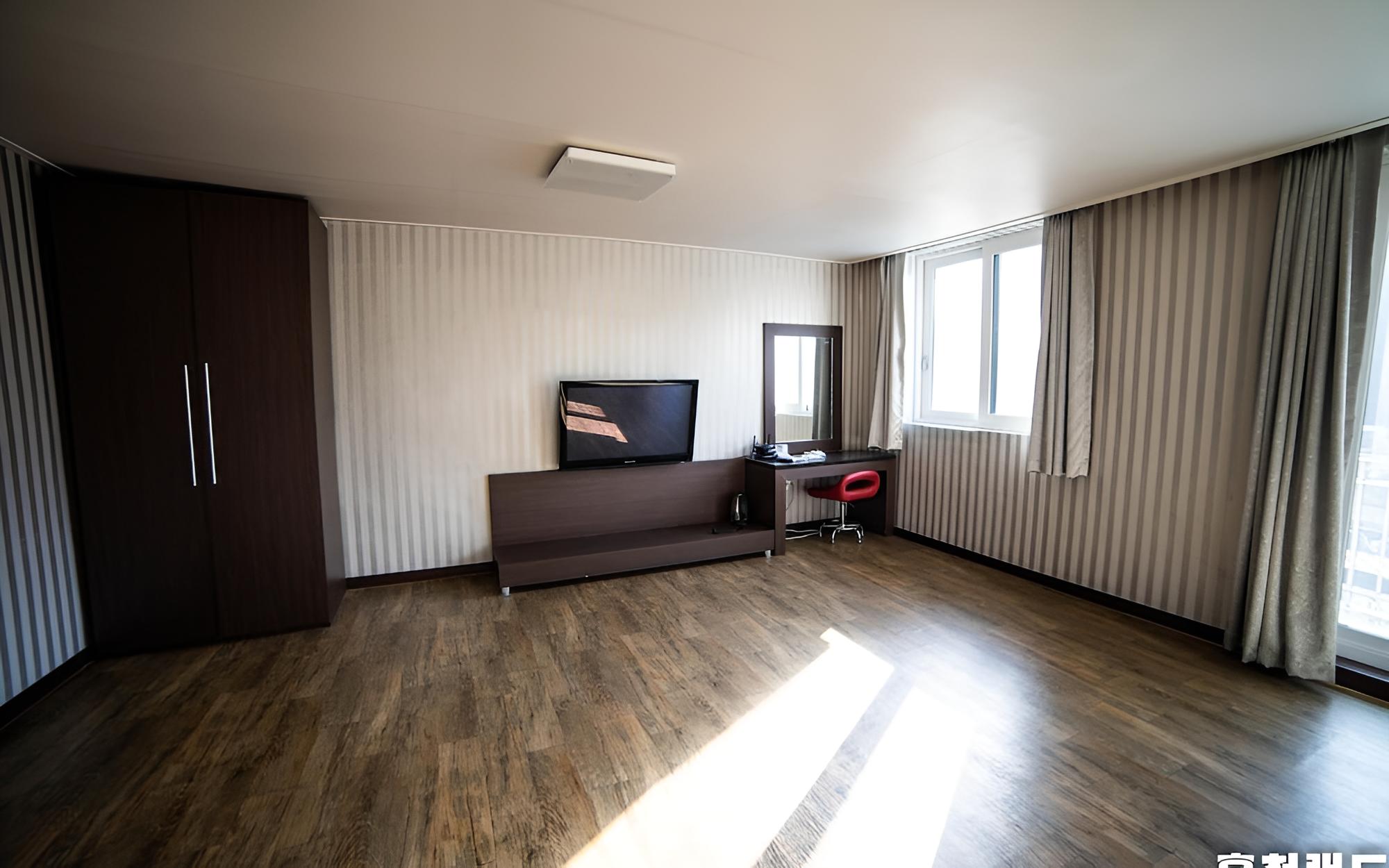 Room (Family Room A (barbecue dogs allowed)) photo 2