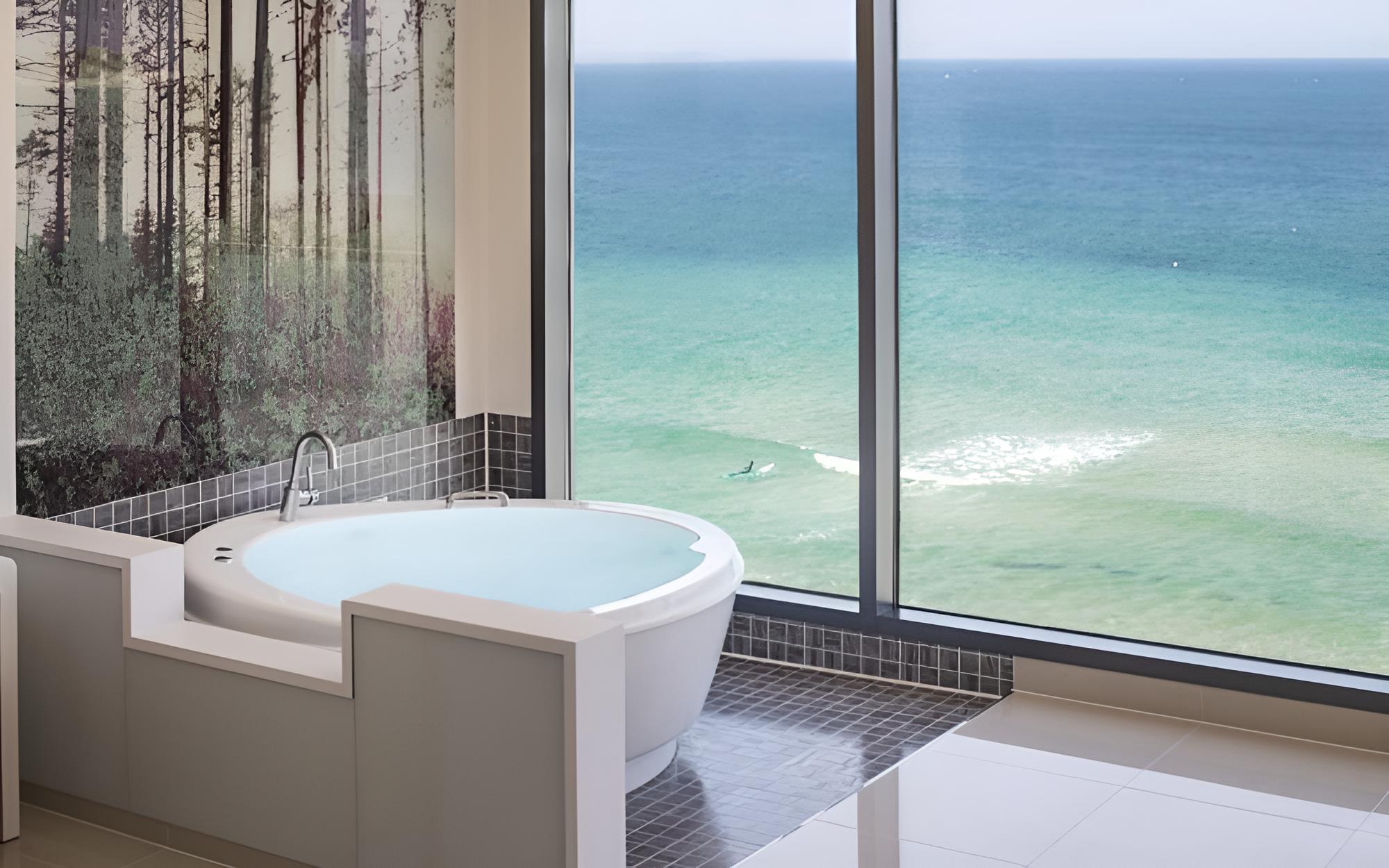 Room (B402 (Whirlpool spa ocean view free b)