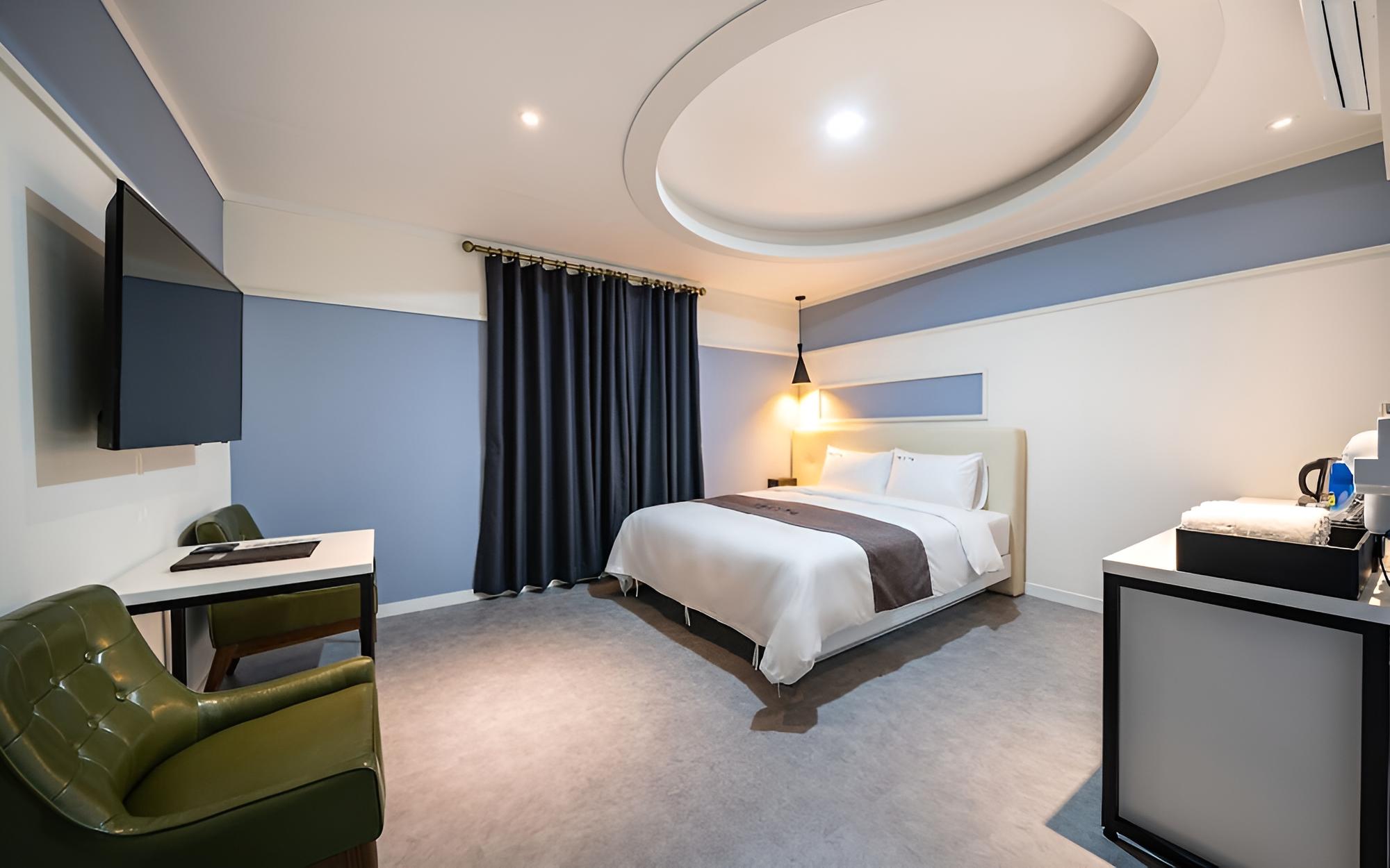 Room (Standard) - Photo 1