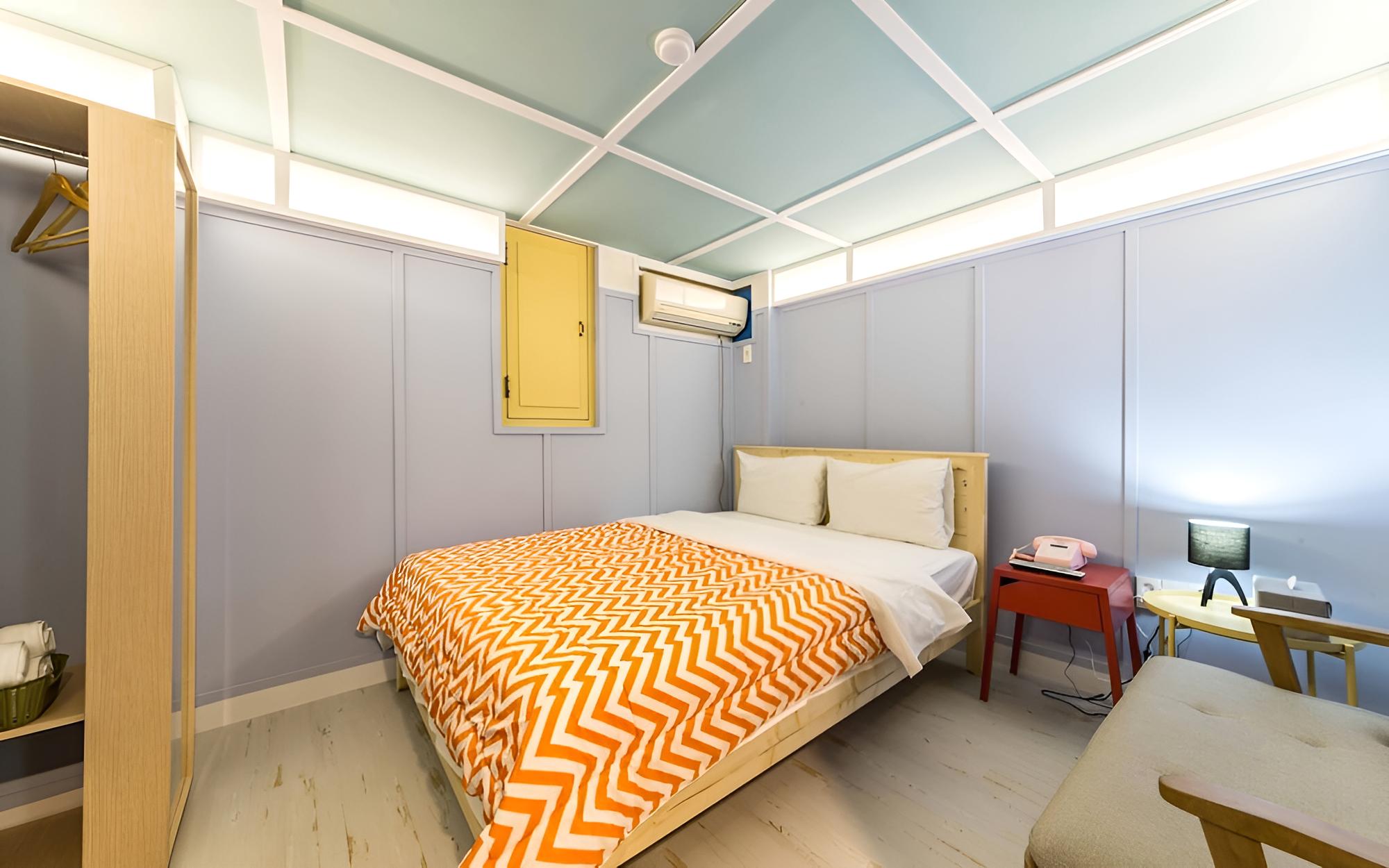 Room (Standard (No PC) (No parking))