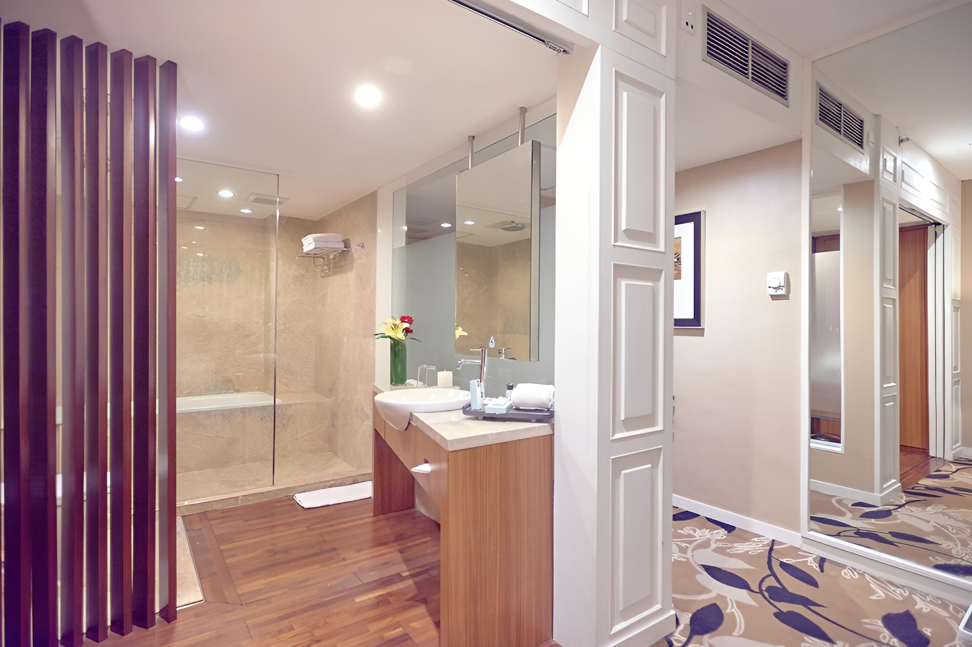 Royalle Suite