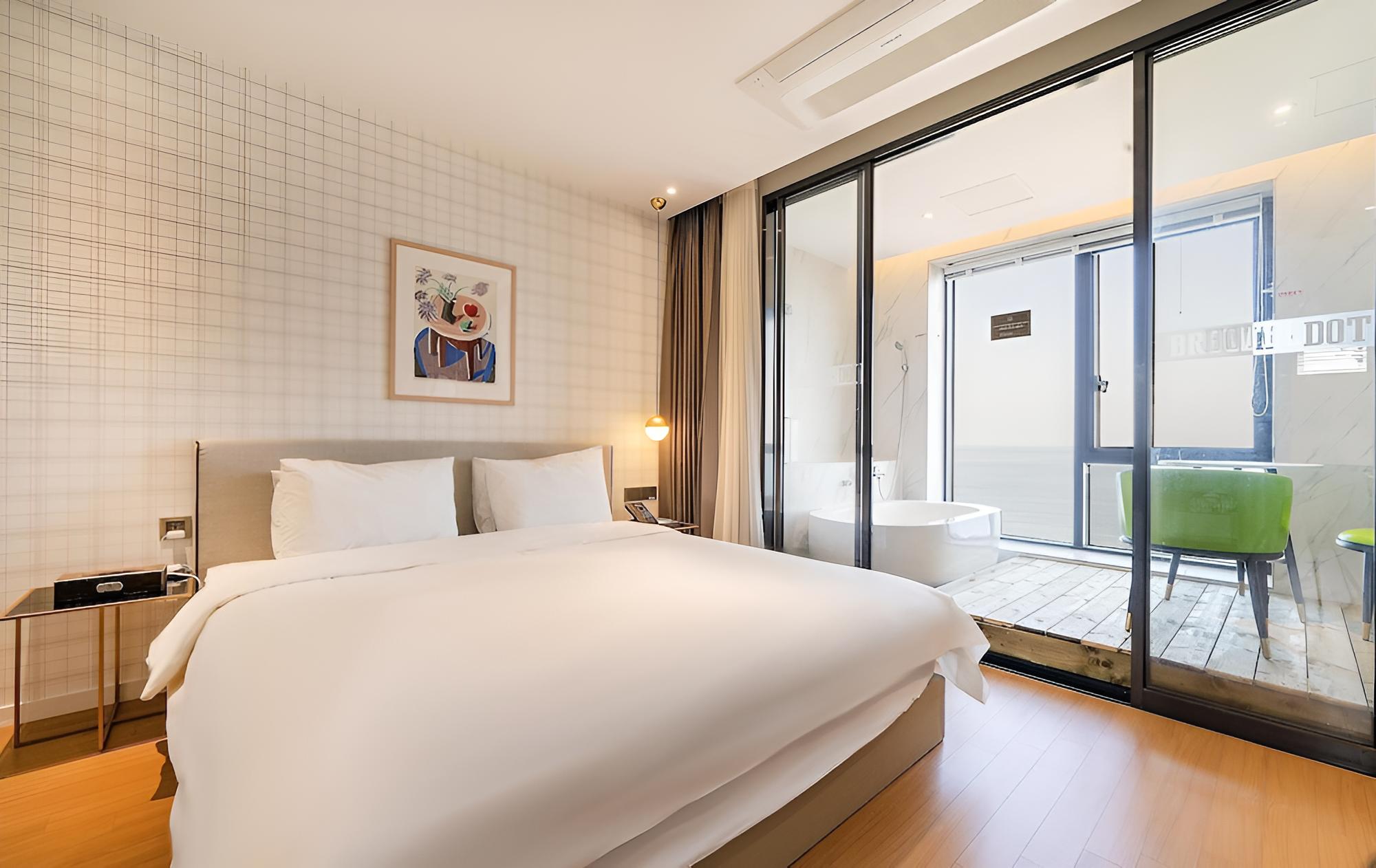 Room (Ocean Suite Double (Breakfast Ocean V)