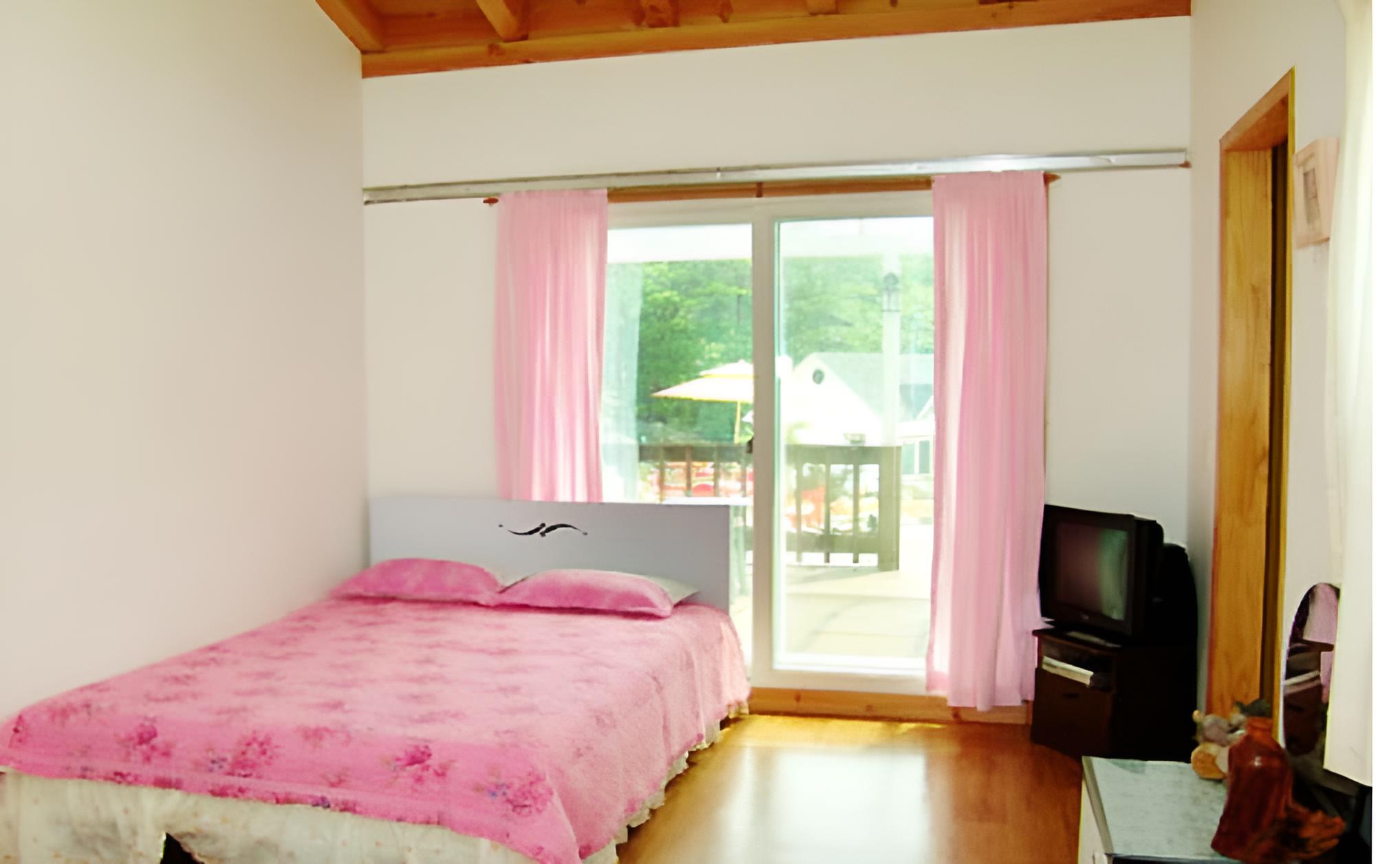 Room (Sanmeoru)