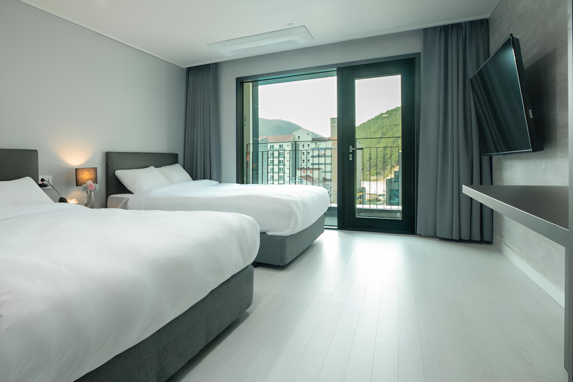 Standard Twin Room photo 1