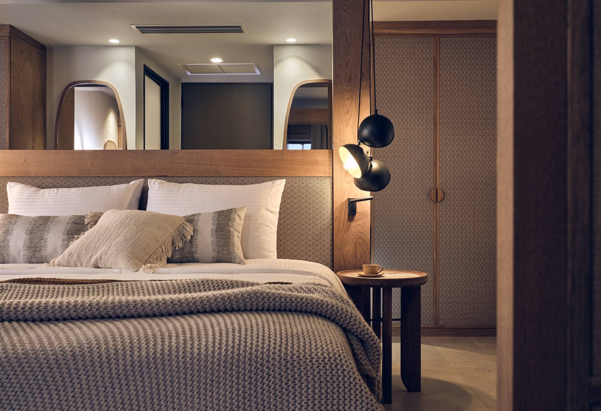 King Family Accessible Suite with Sea View