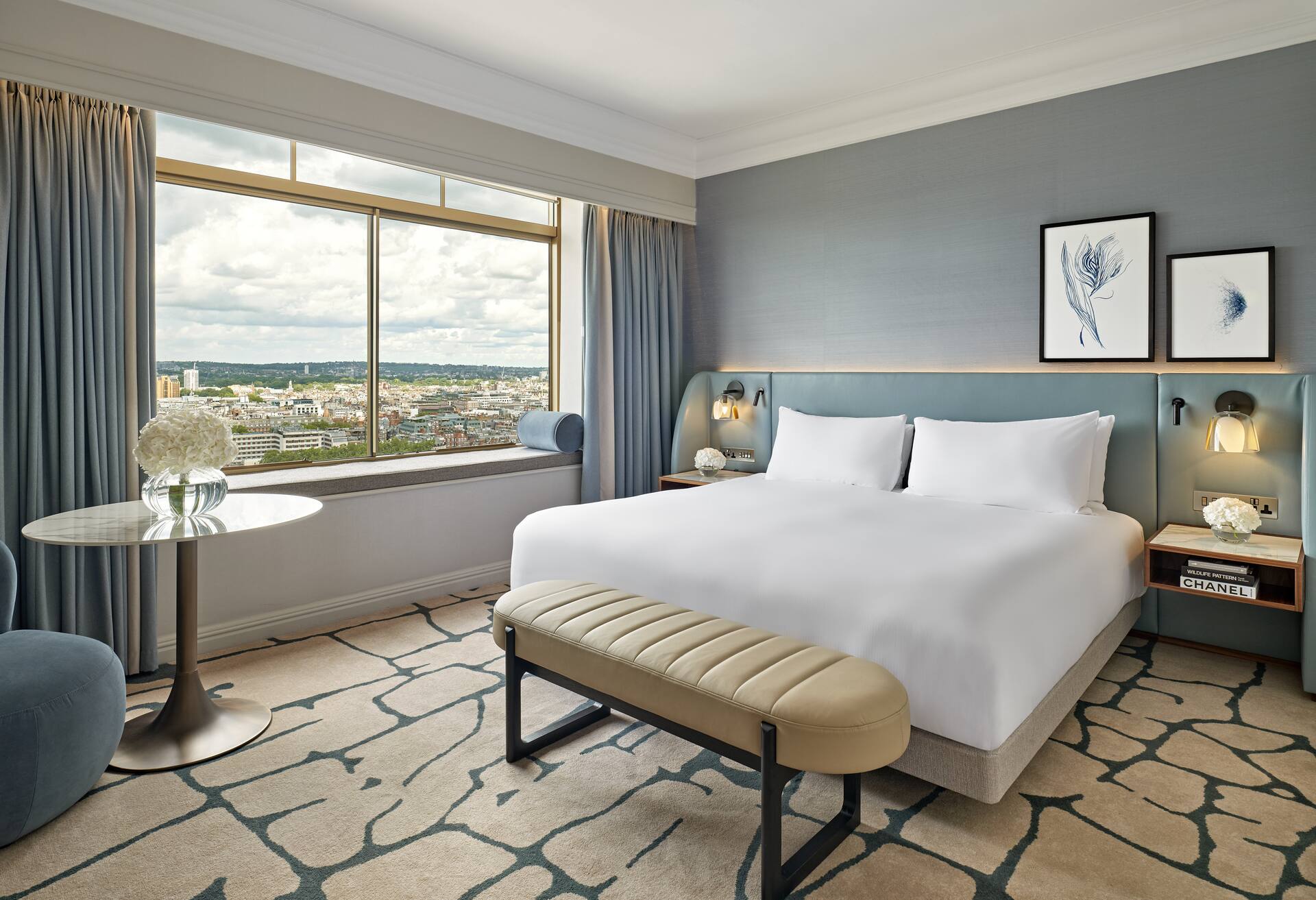 Executive Park Lane Suite