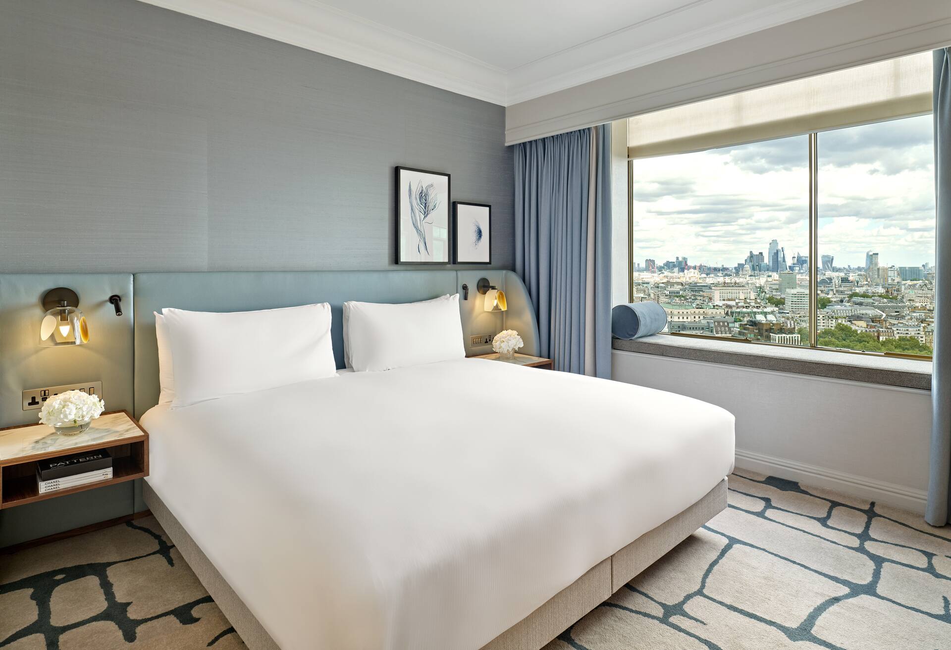 Executive Mayfair Suite