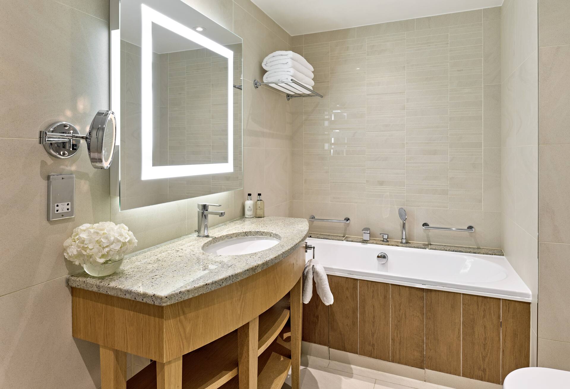Executive Mayfair Suite