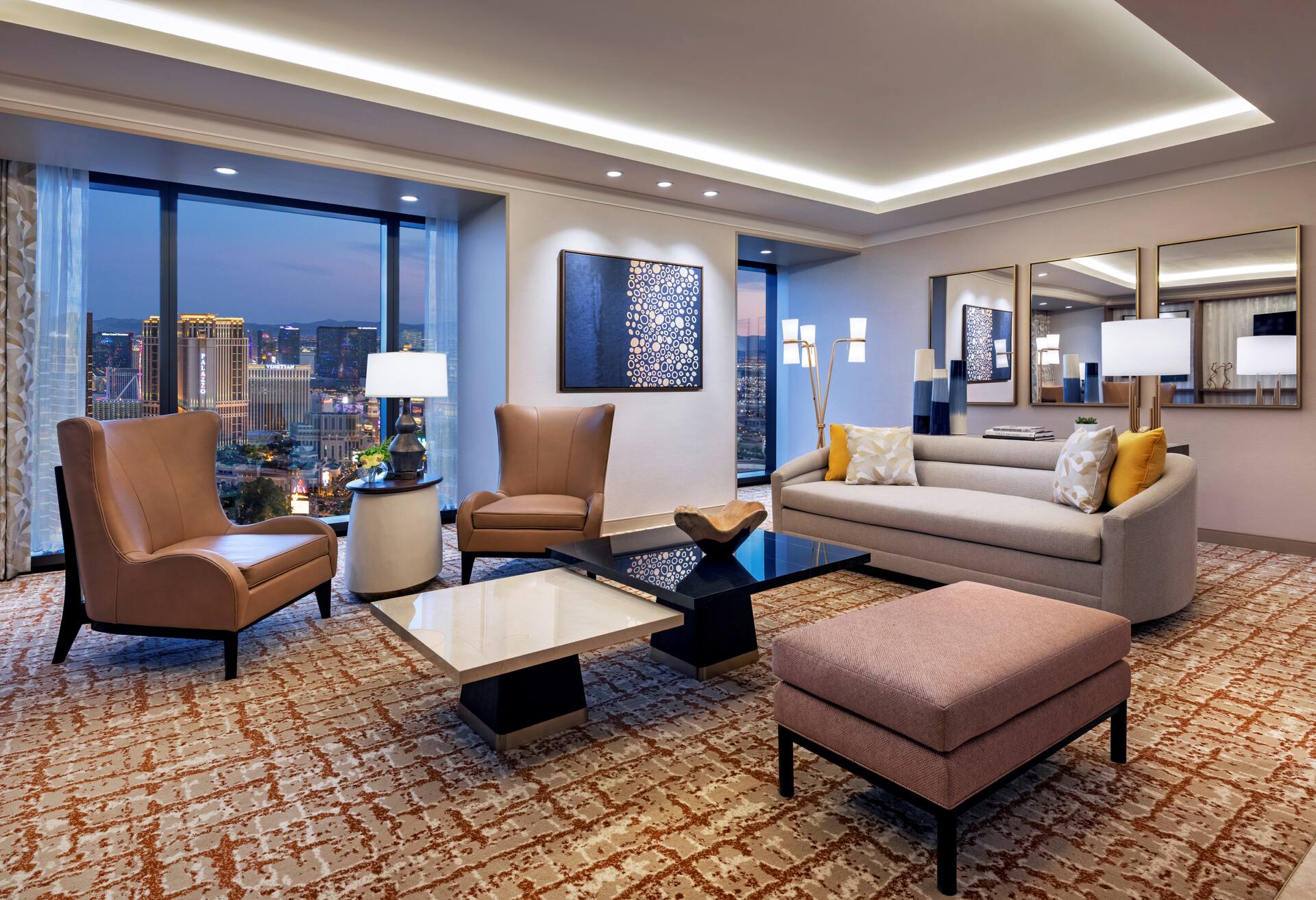 Cw Strip View Entertainment Suite -1 King