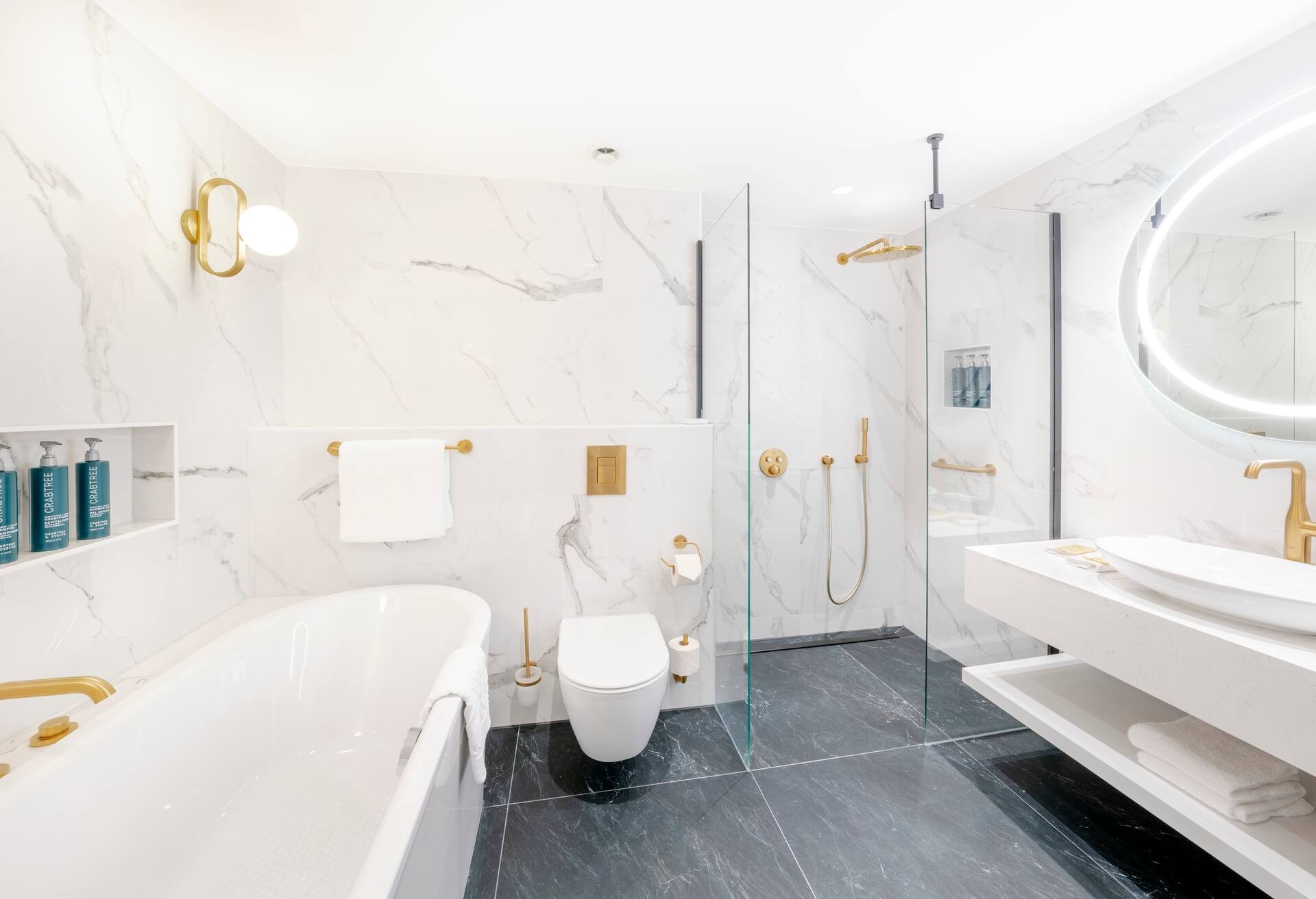 1 Bedroom King Residence thumbnail 5
