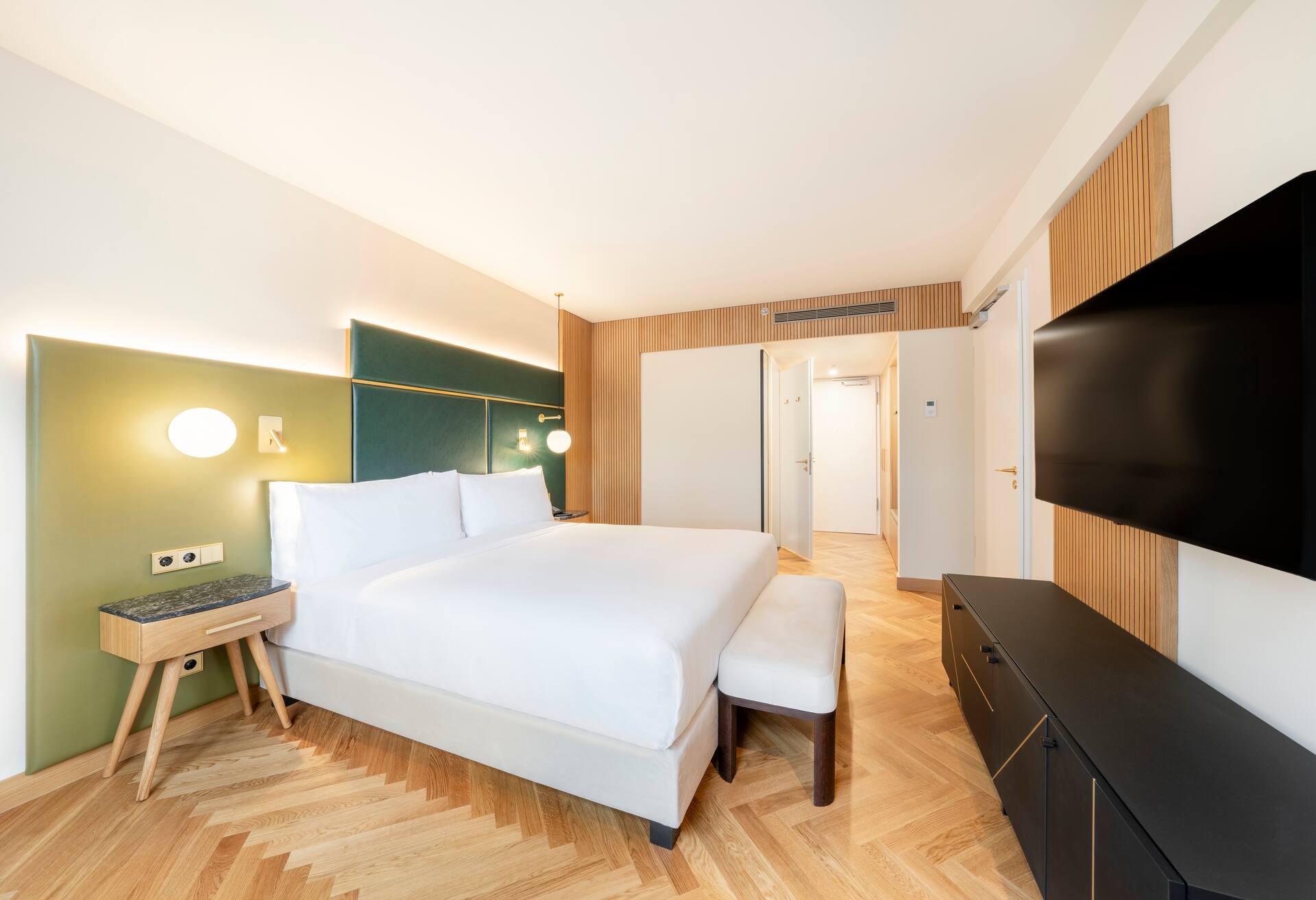 2 Bedroom Suite Kitchenette - Lounge Access thumbnail 5