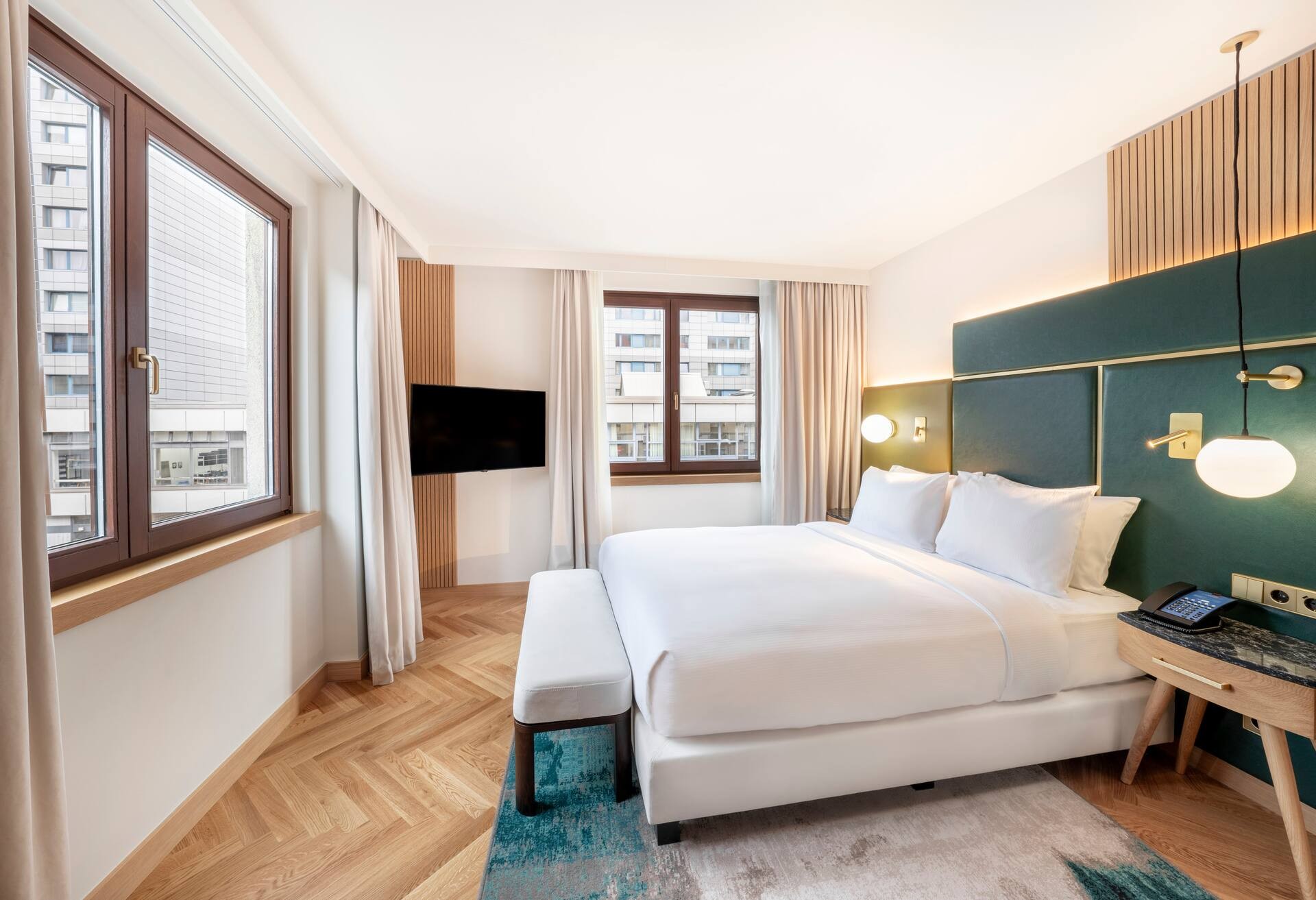2 Bedroom Suite Kitchenette - Lounge Access