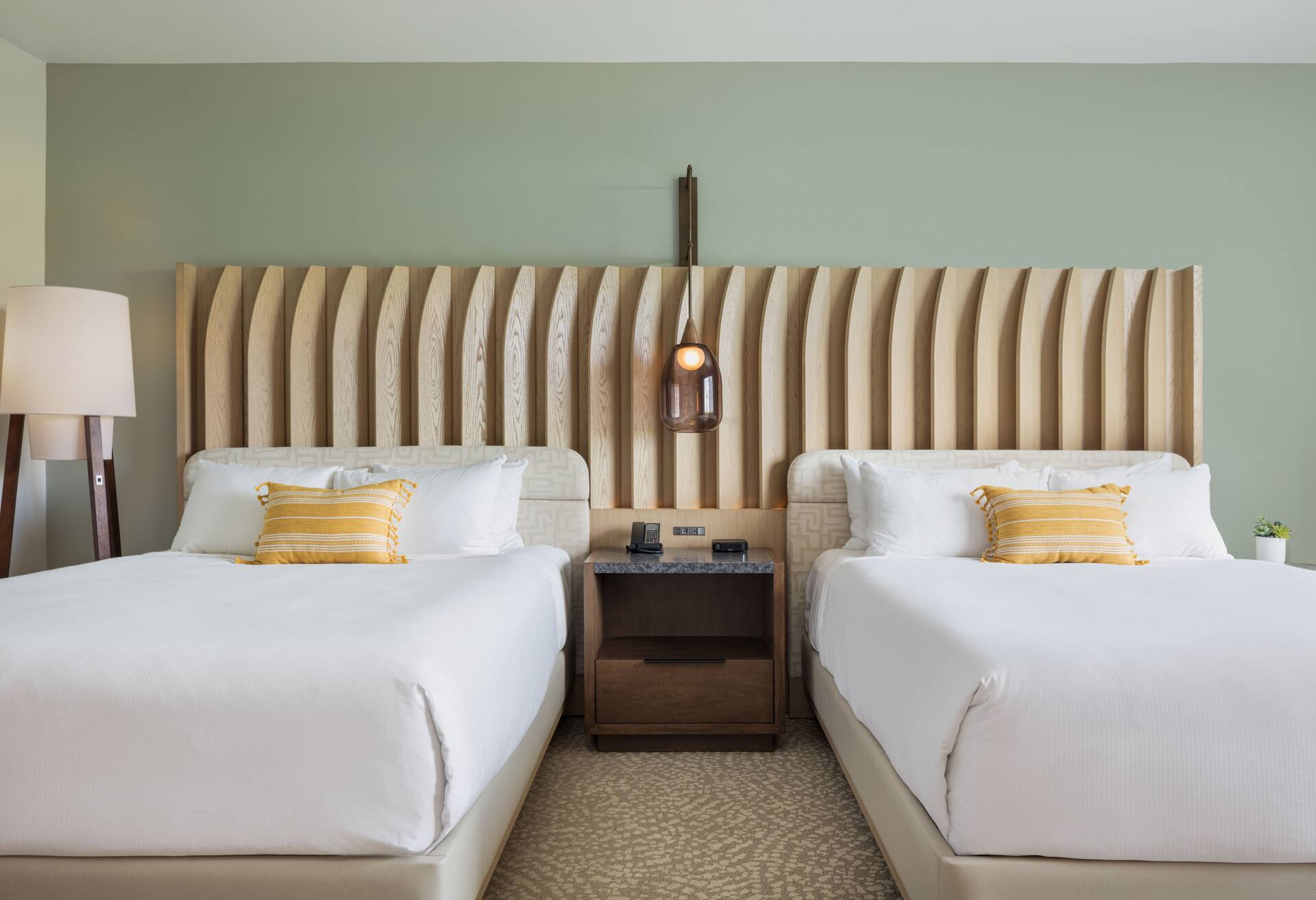 Palace Resort View 2 Queen Beds Hearing Acc thumbnail 5