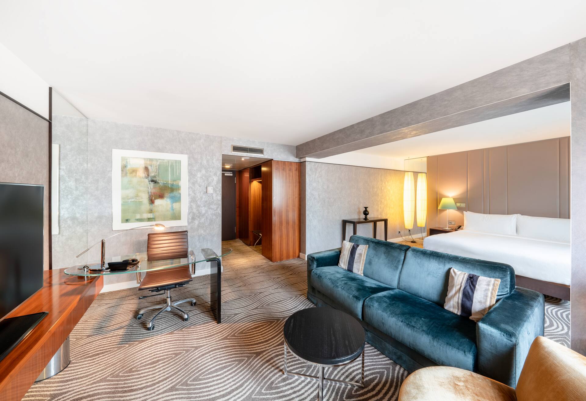 King Deluxe Guest Room