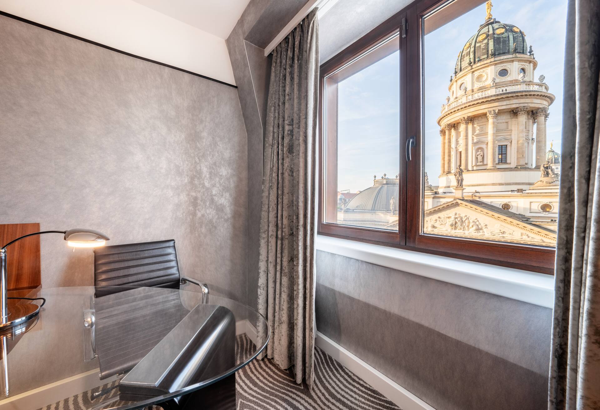 King Guest Room with Dome View