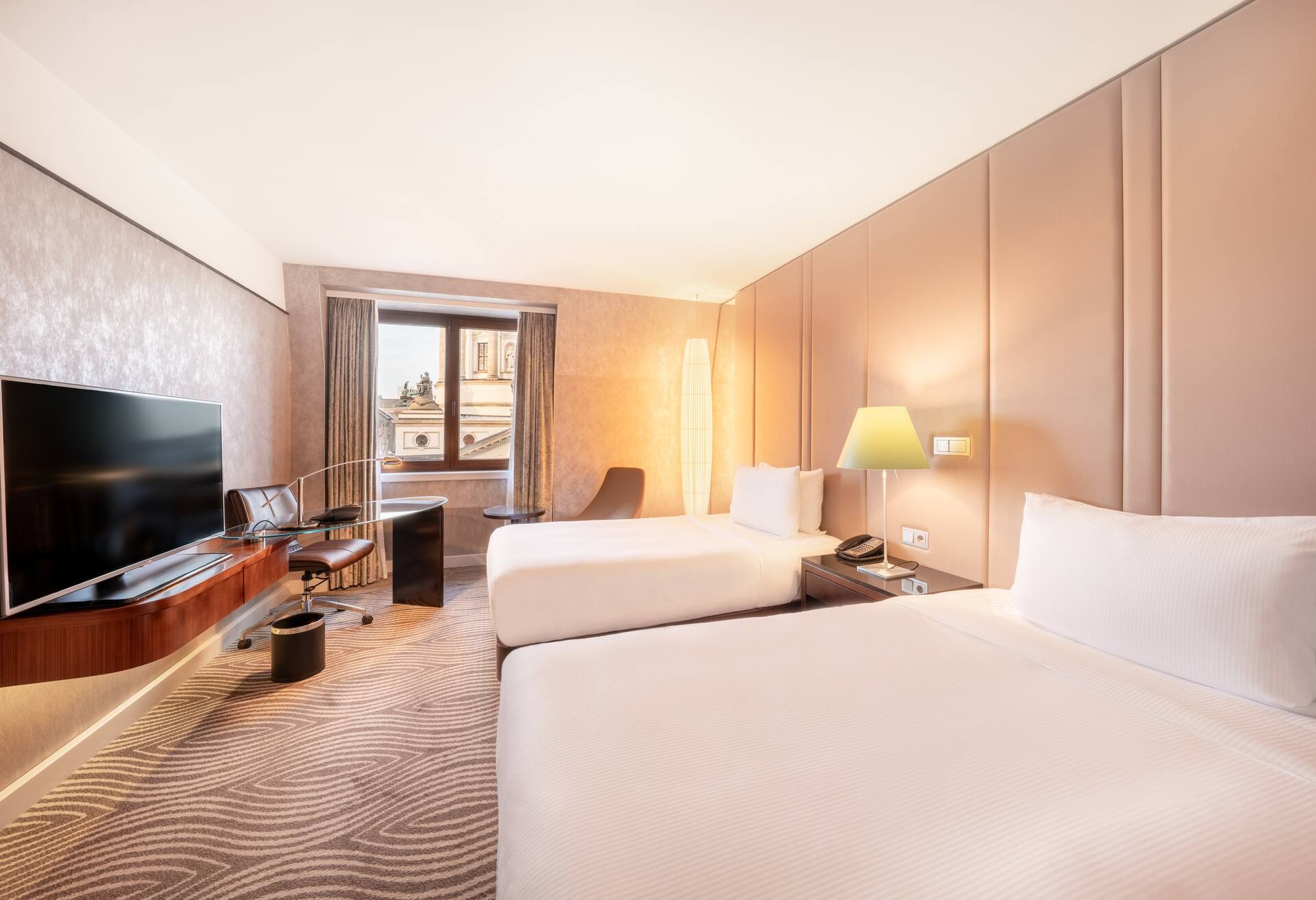 Twin Guest Room with Dome View