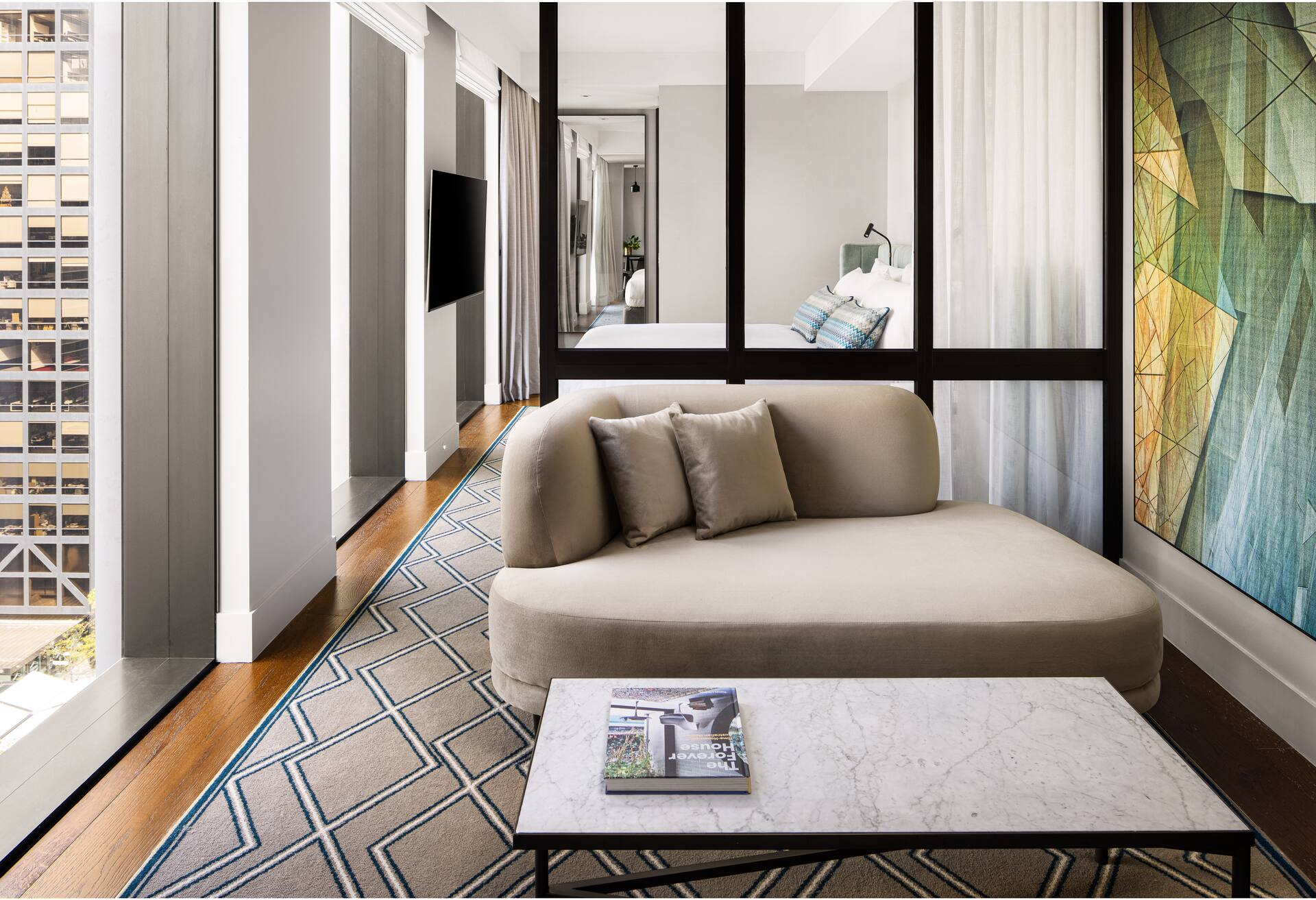 King Studio Suite with Lounge / City View
