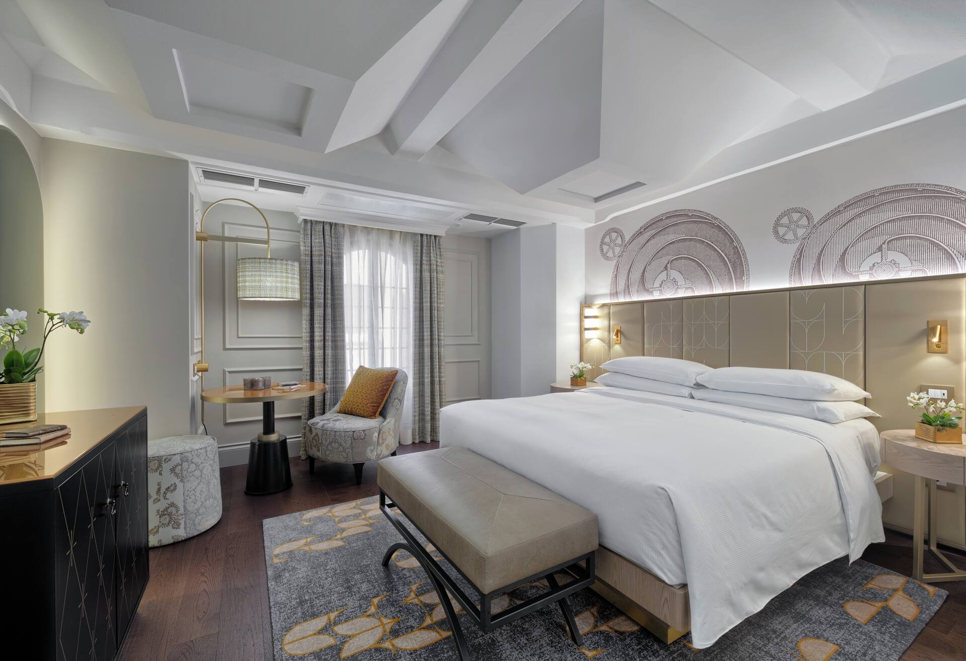 King Molino Executive Room thumbnail 6