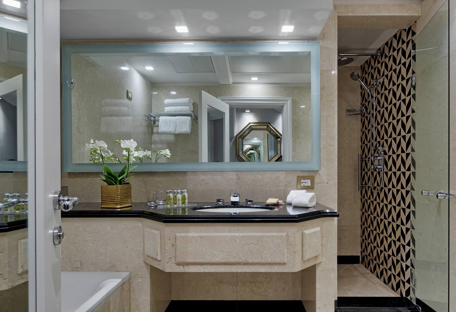 King Molino Family Suite