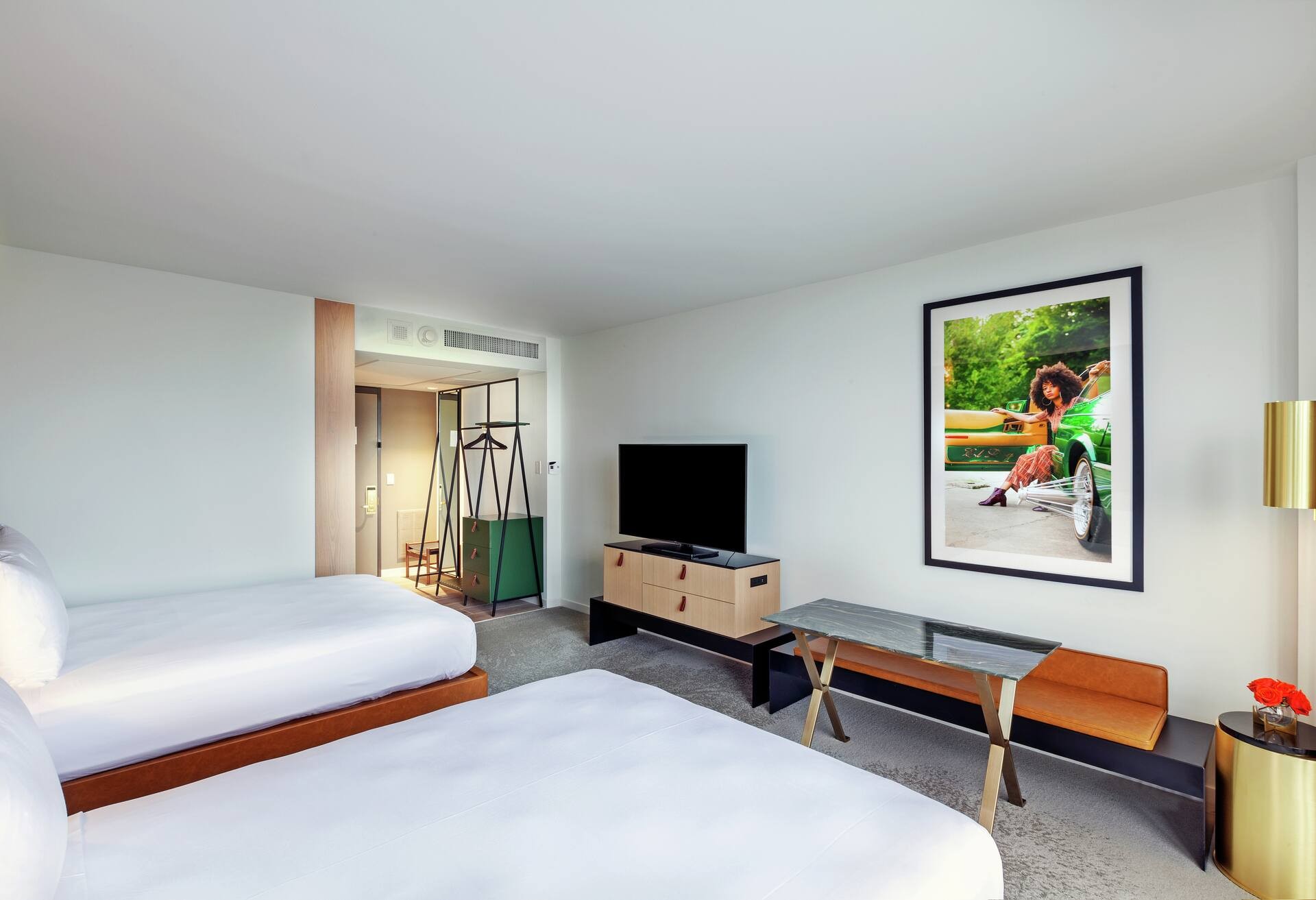 2 Queen Beds Room