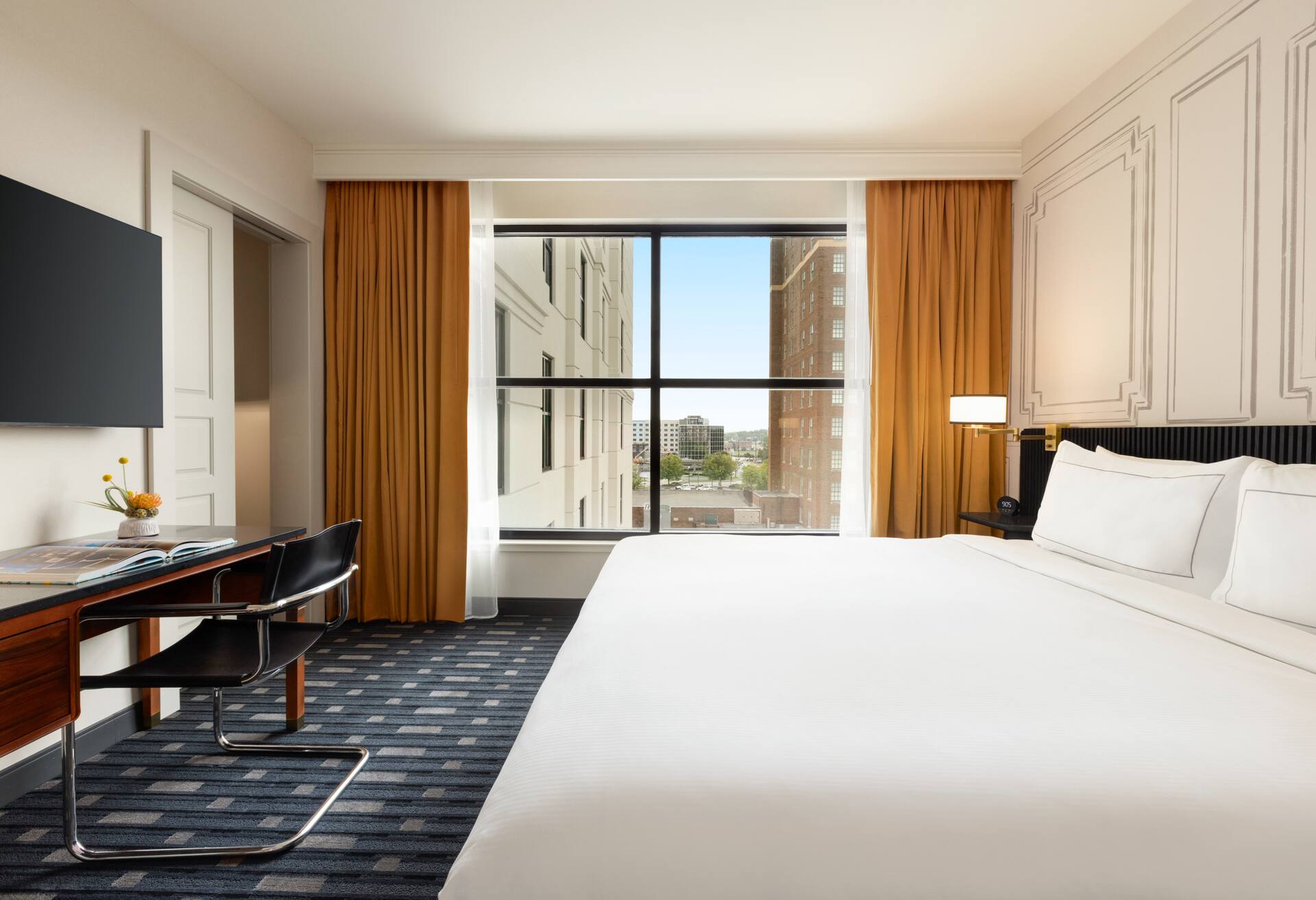 1 King Bed 1 Bedroom Suite photo 1