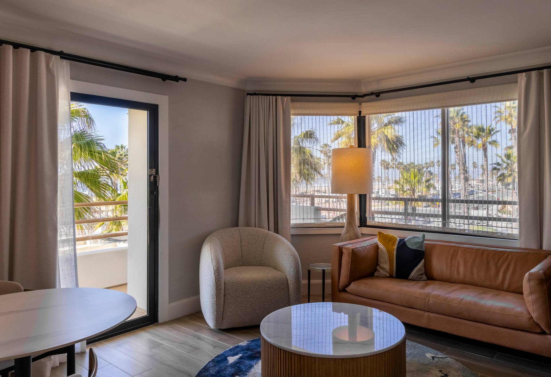 Oceanfront 1 Bedroom 1 King Suite photo 1