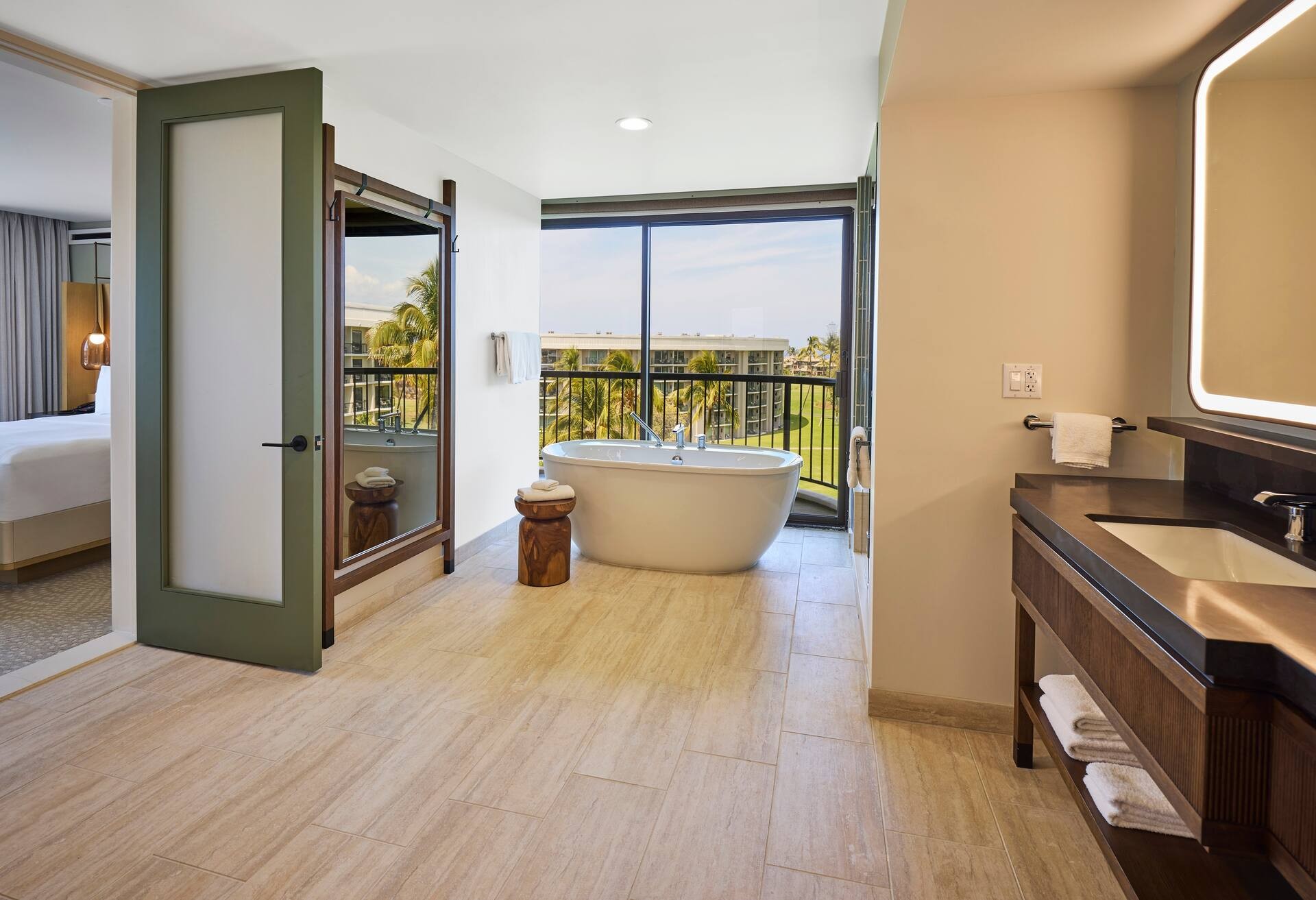 Palace Ocean View 1 Bedroom Suite 1 King Bed thumbnail 6