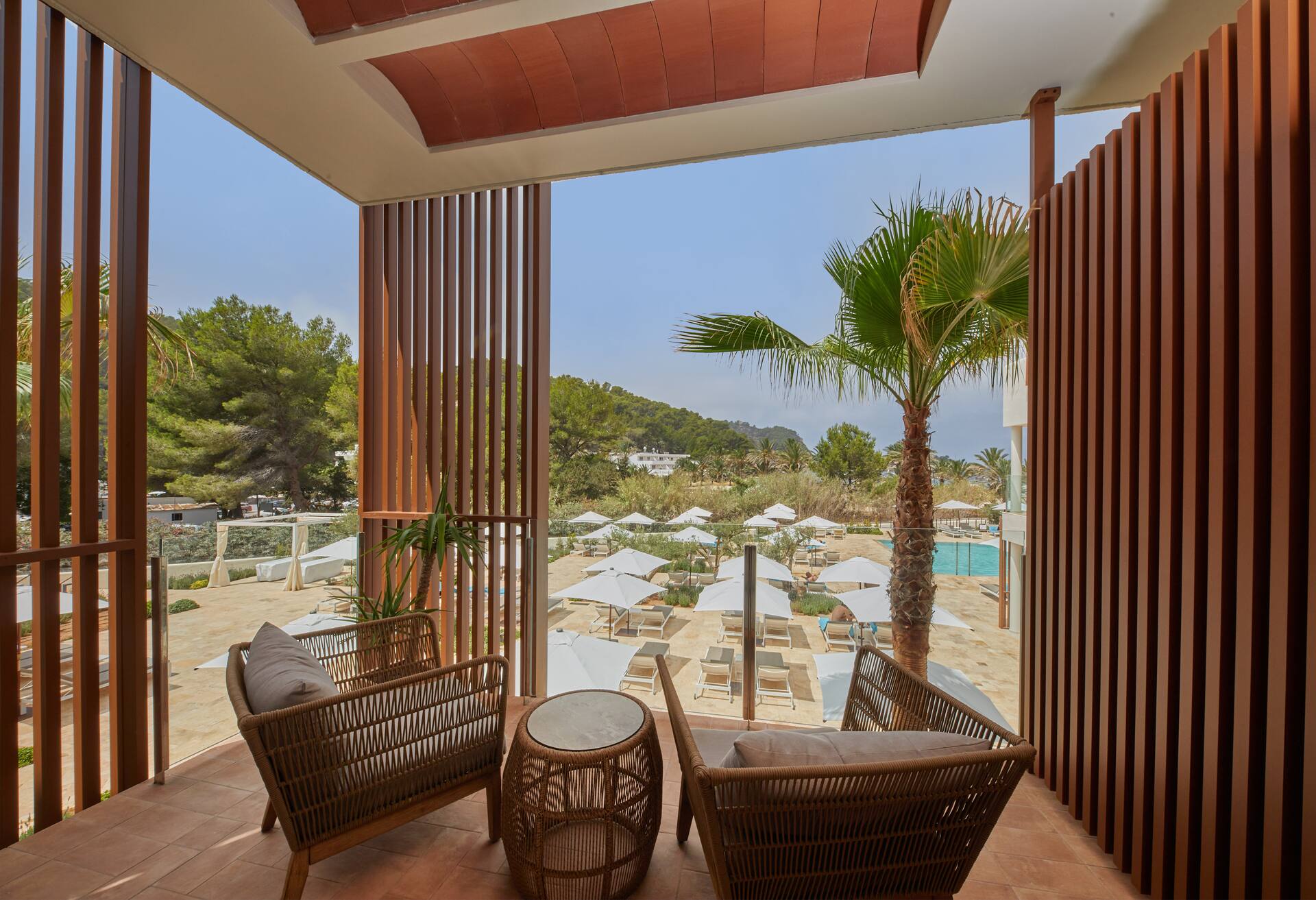 The Club King Room with Pool View photo 3
