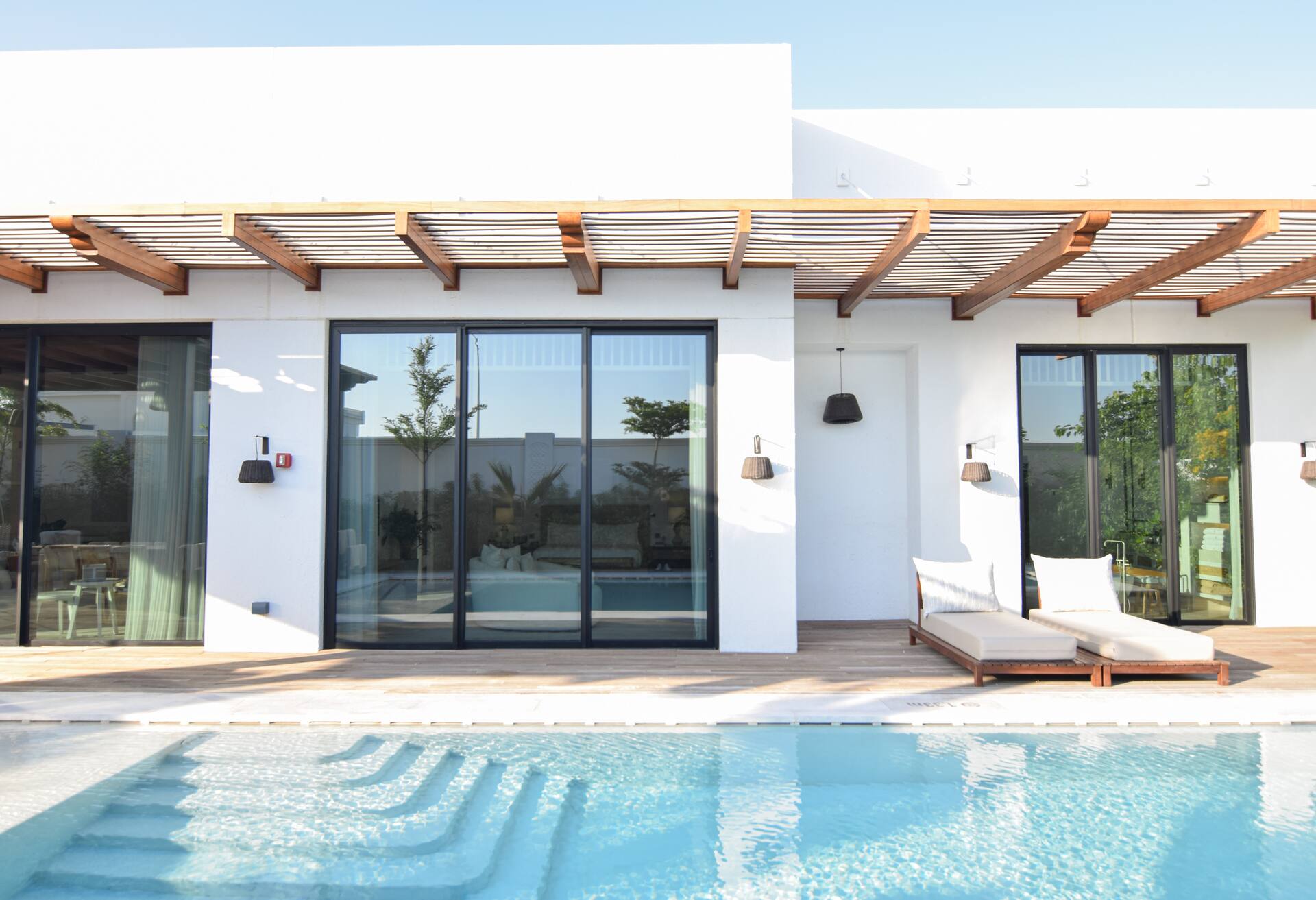 King Junior Suite with Private Pool photo 3