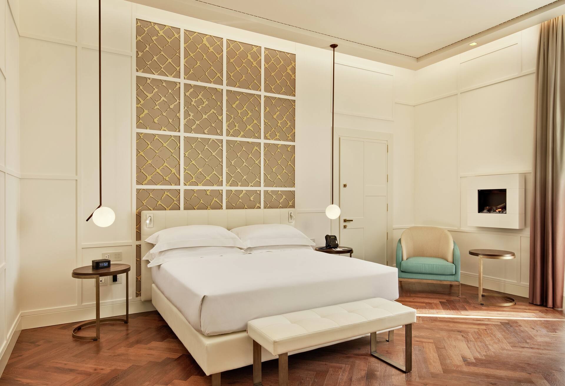 King Junior Suite with Fireplace