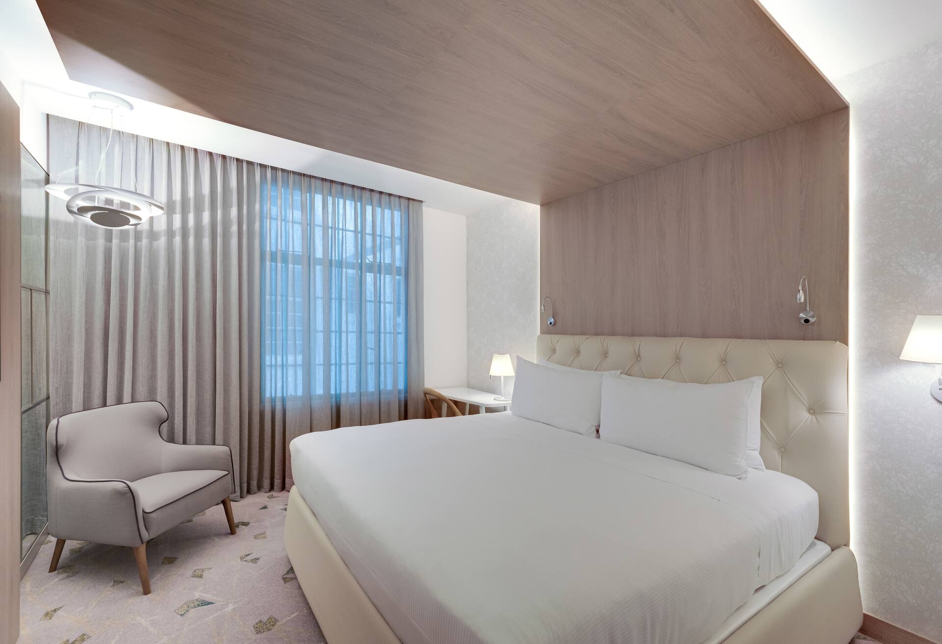 1 King Bed Internal View photo 2