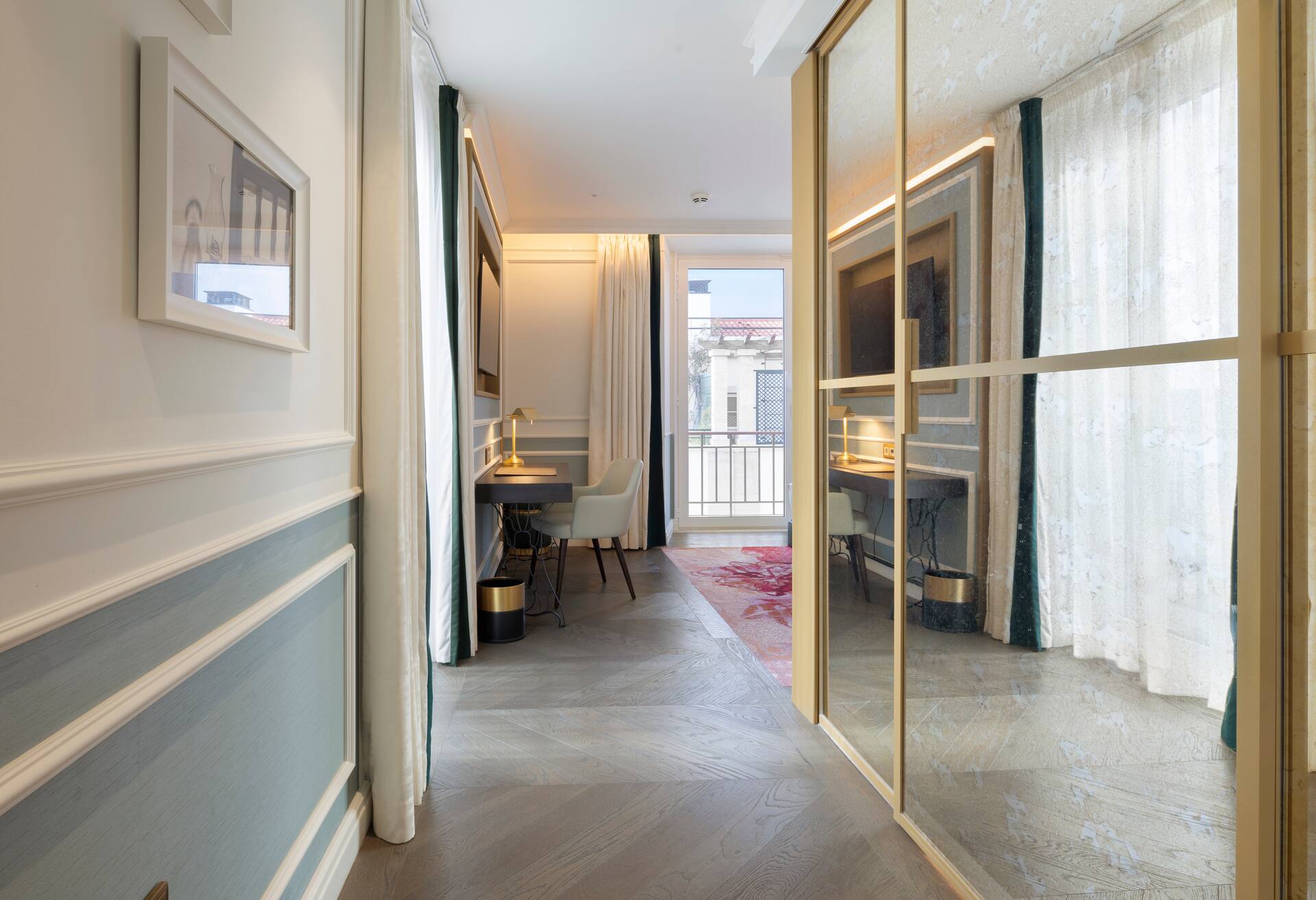 The Emerald Suite