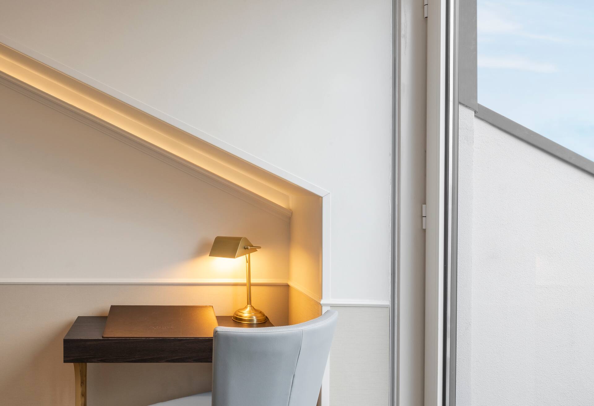 King Deluxe Room with View and Balcony