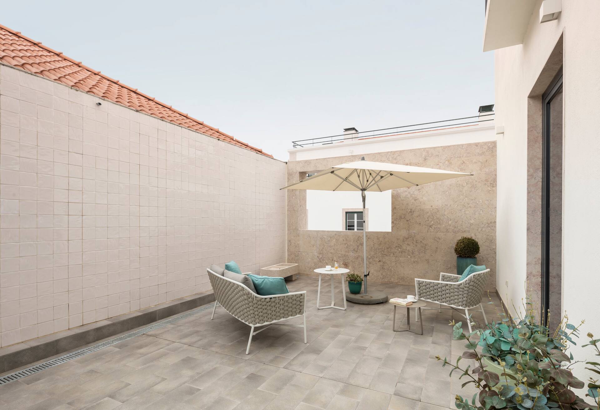 Lapa Suite with Terrace thumbnail 5