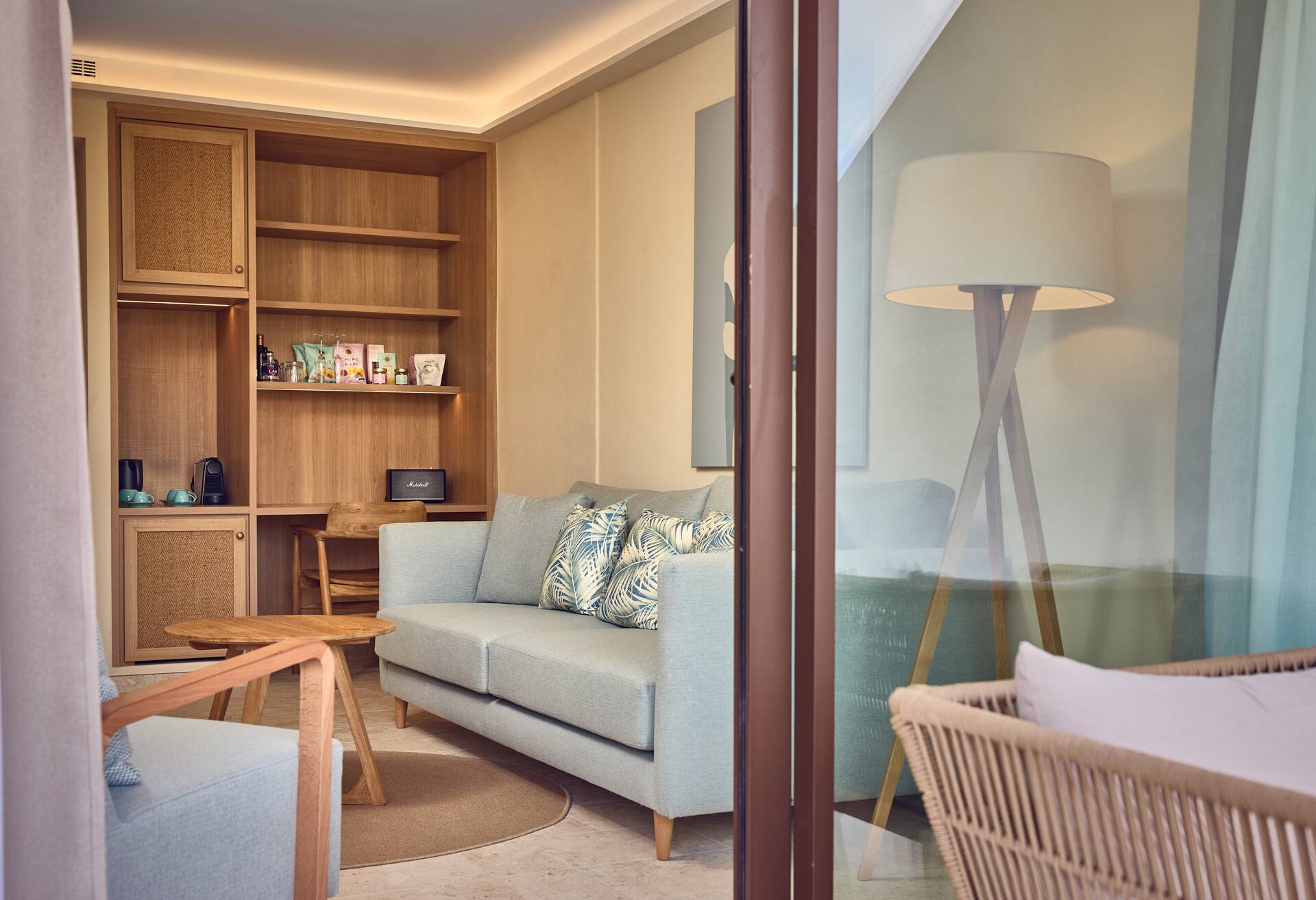 The Club King Junior Suite with Terrace Bath photo 3