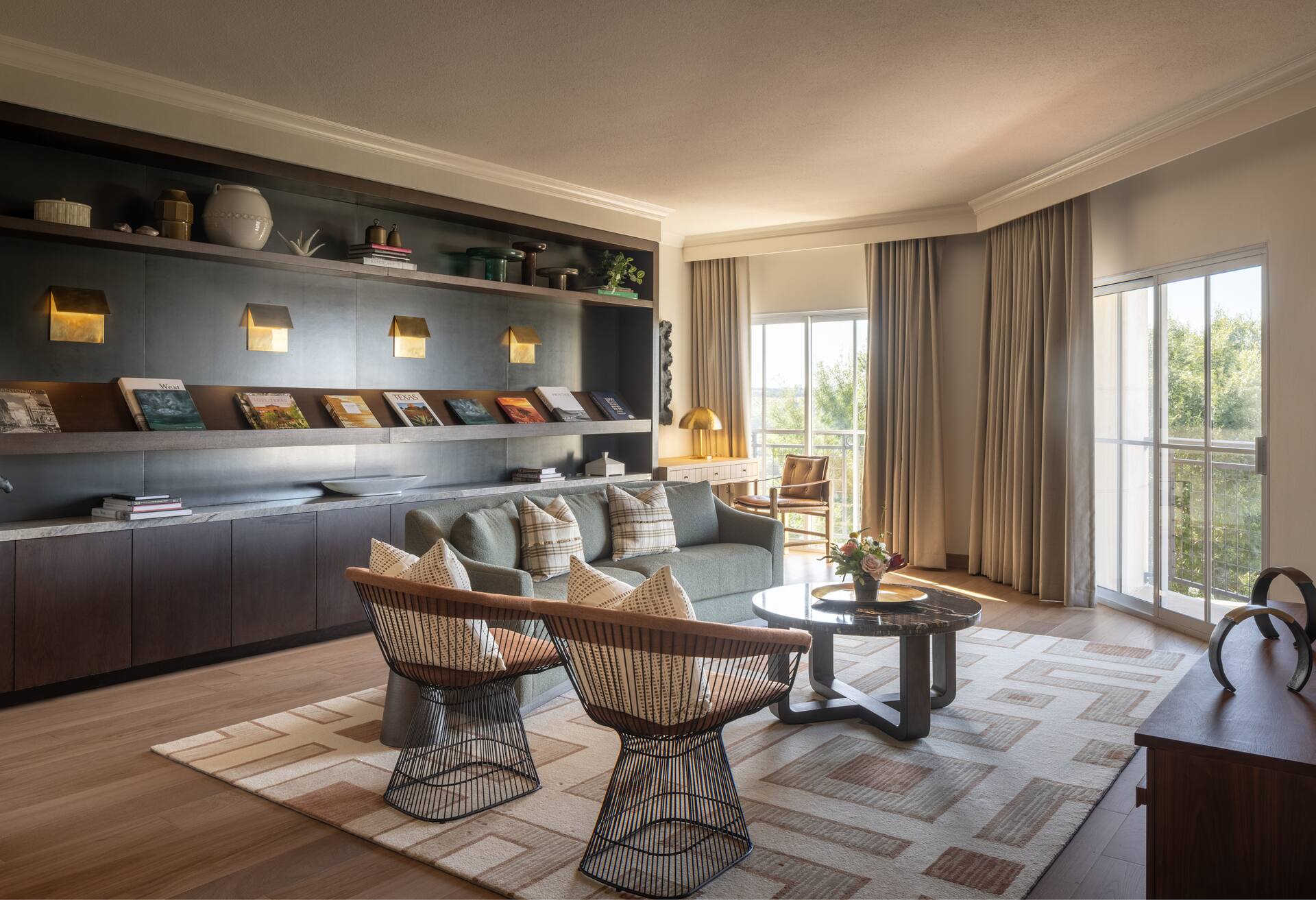 Texas 2 Bedroom King Bed Suite- Hills View