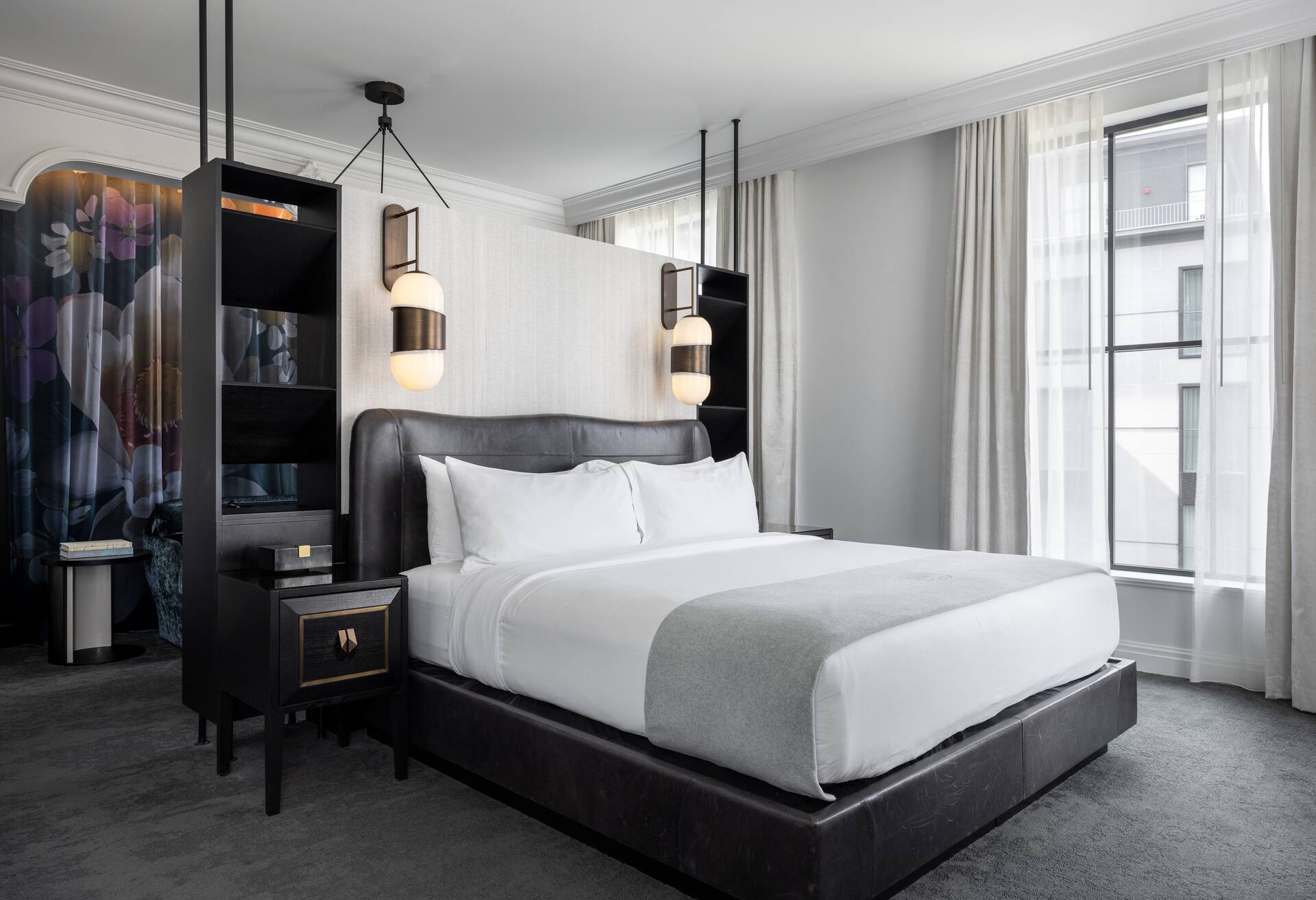 Junior King Suite