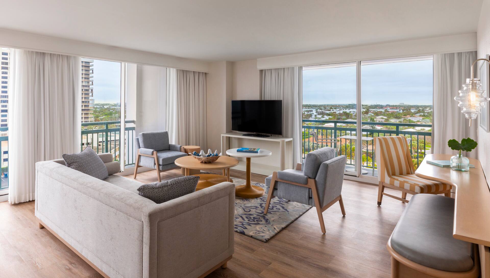Royal Palm King Suite