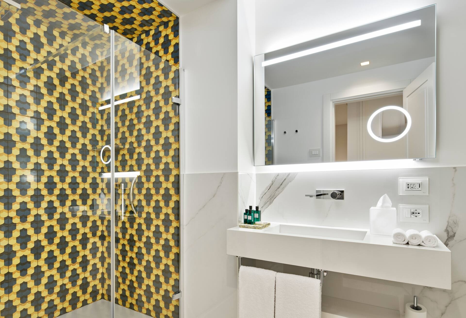King Junior Suite Mbriana with Sea View thumbnail 6