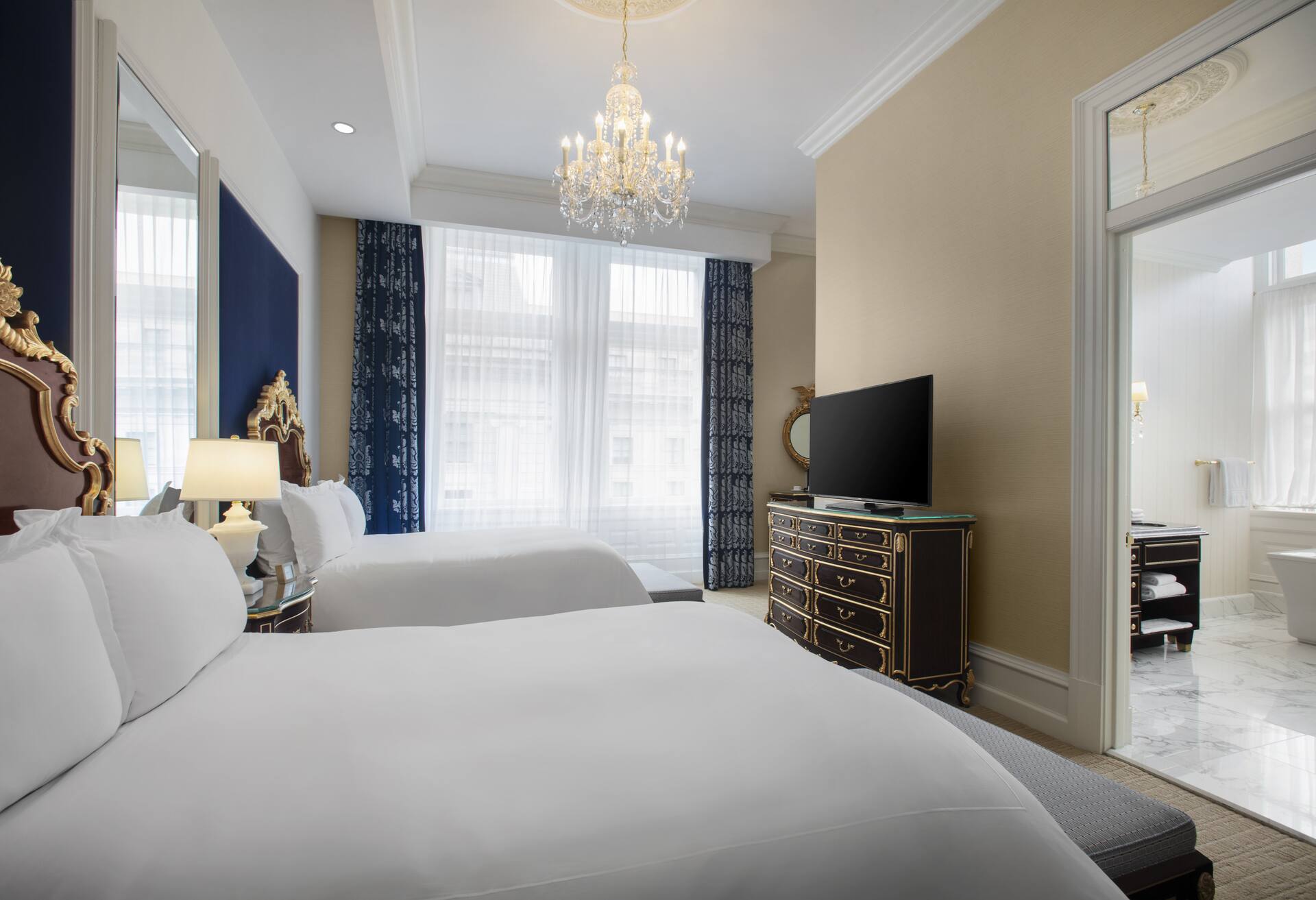 Grand Room with 2 Queen Beds