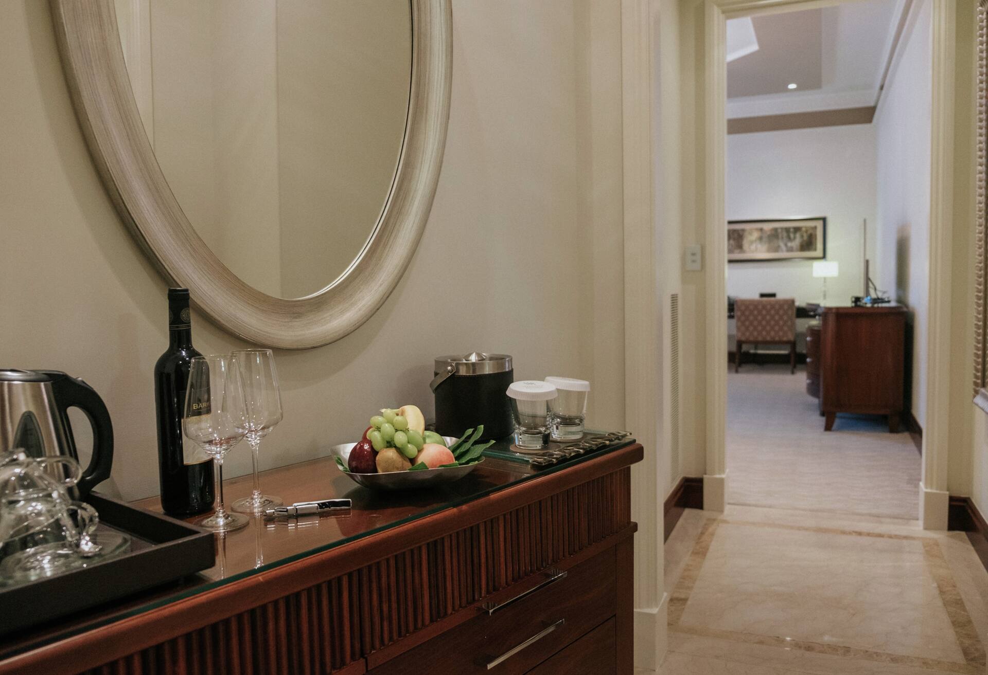 Junior King Suite photo 2