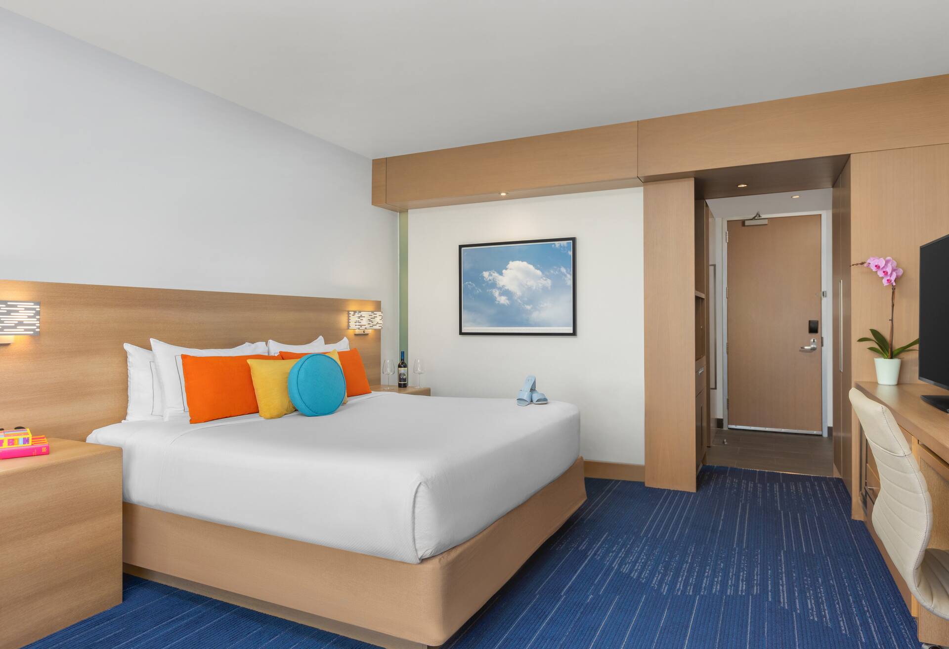 1 King Bed